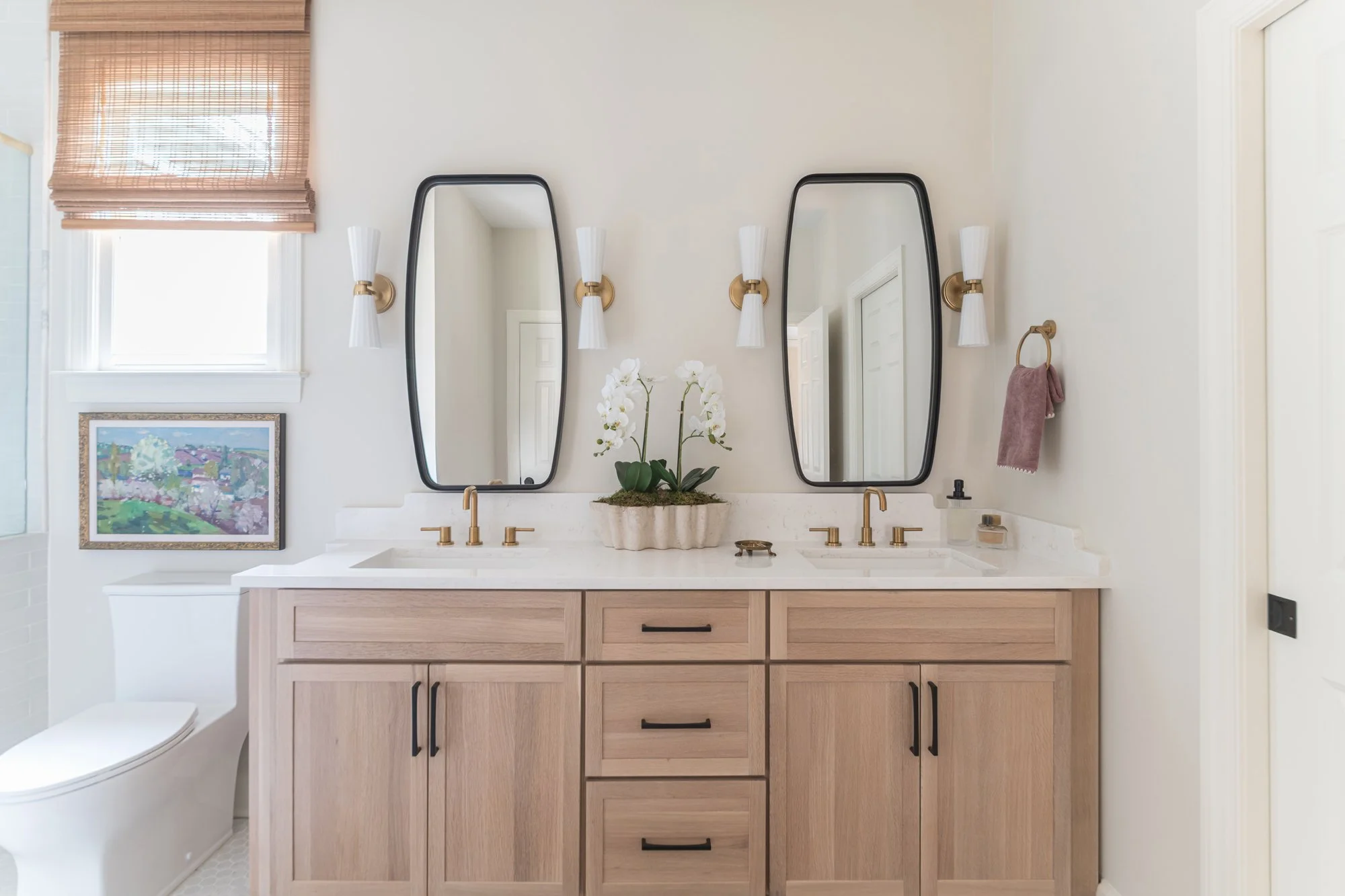 linden-square-primary-bathroom-02.jpg