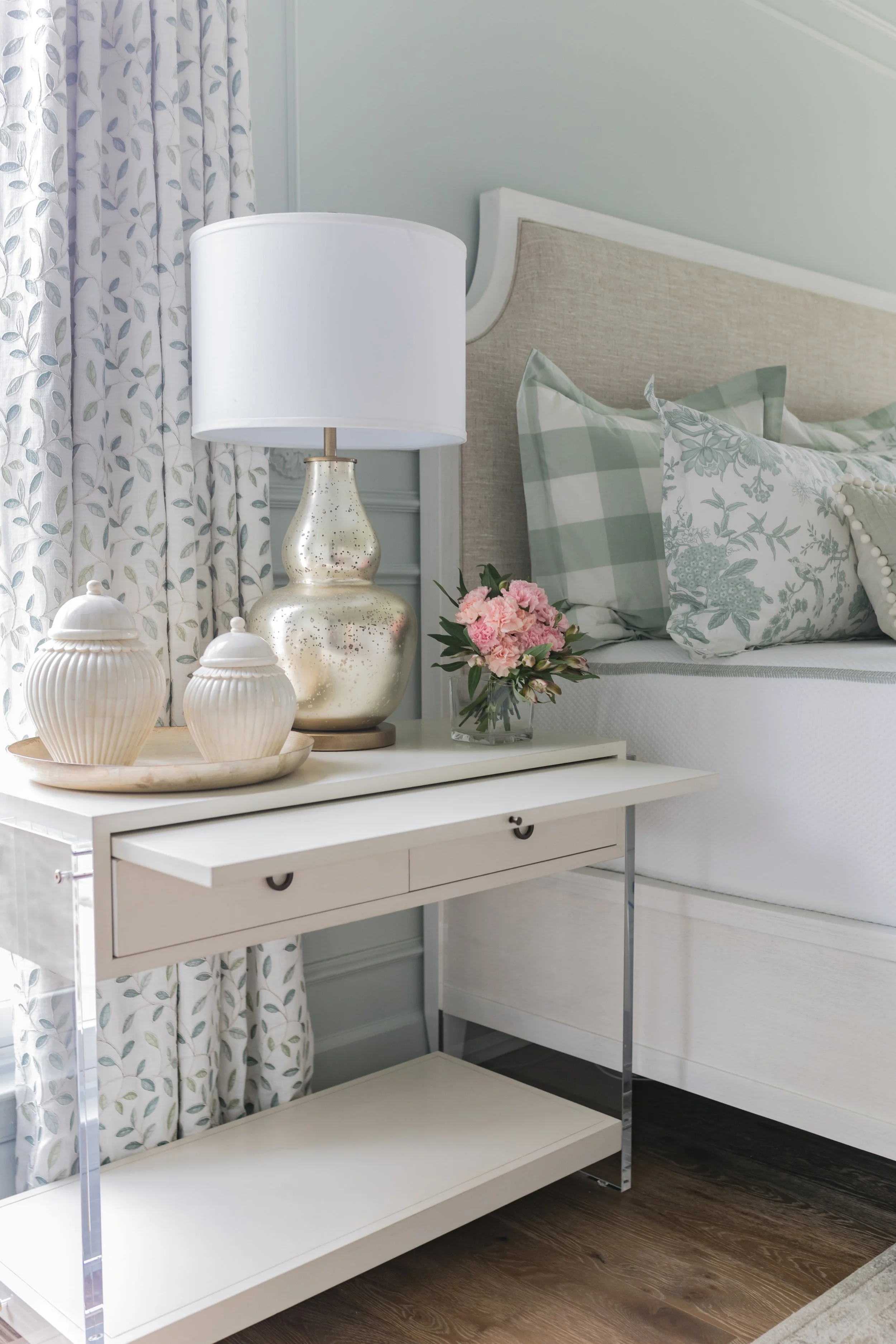 primary-bedroom-05.jpg