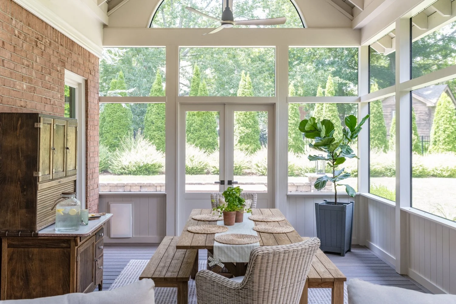 Vickland-porch-01.jpg