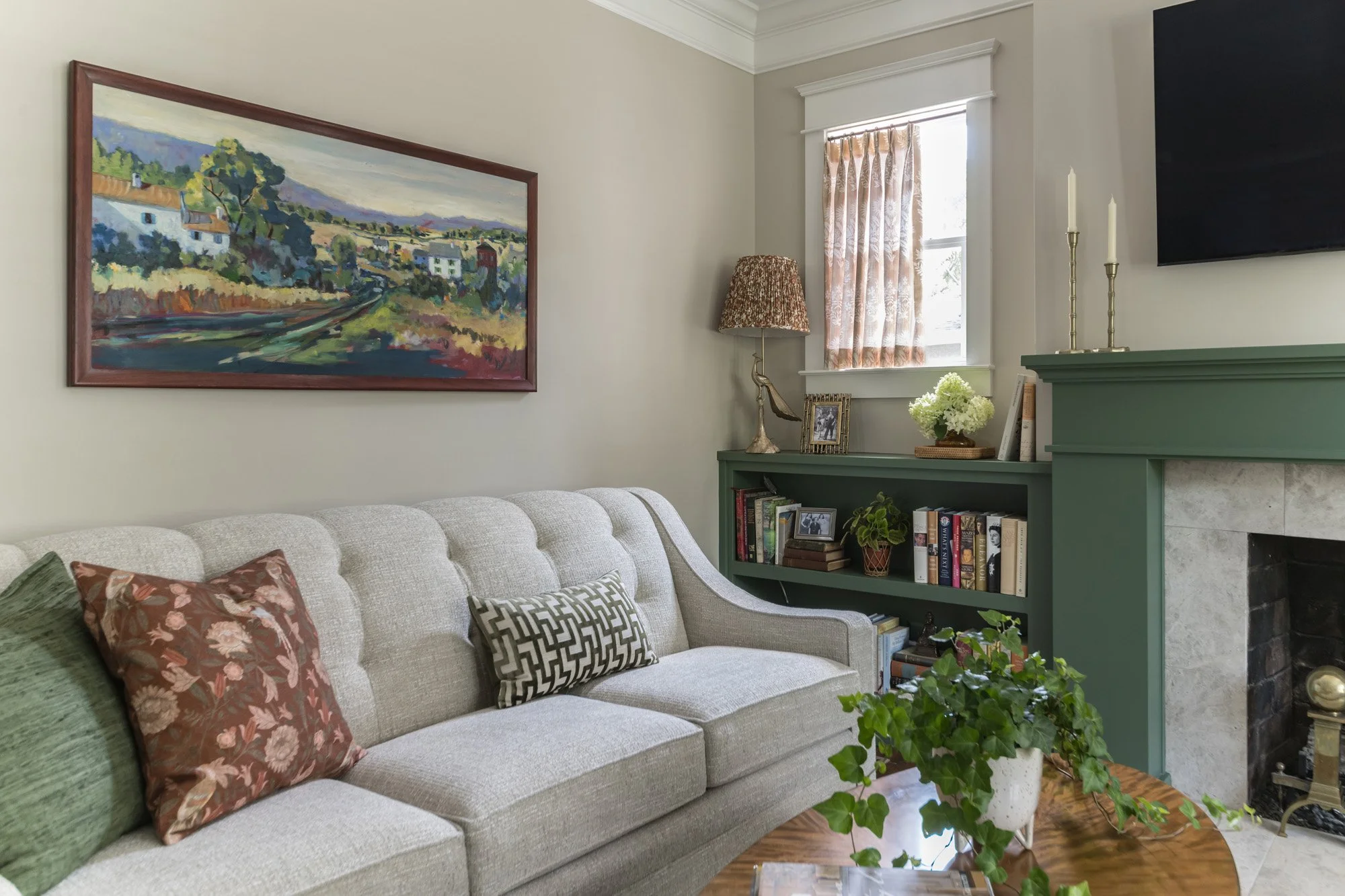 Clifton-Ln-living-room-06.jpg