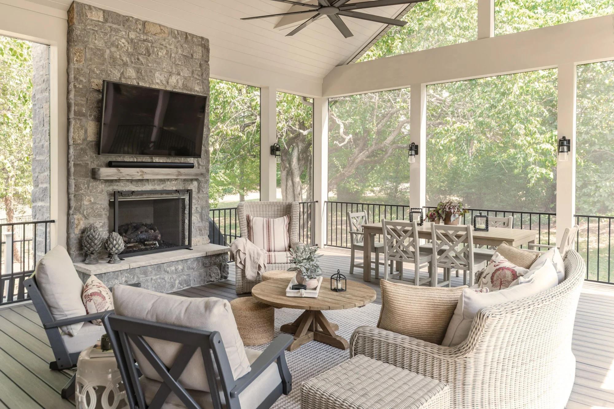 greypointe-porch-02.jpg