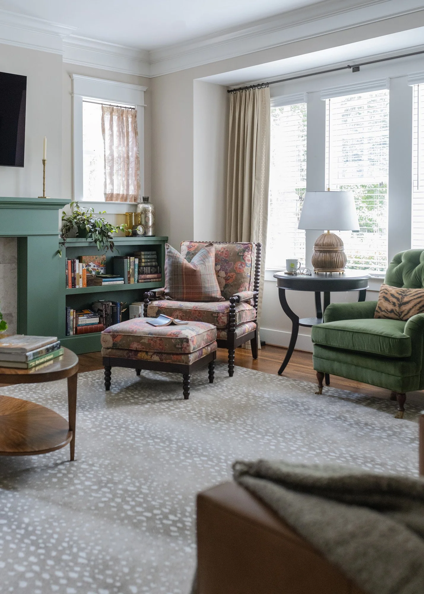 Clifton-Ln-living-room-12.jpg