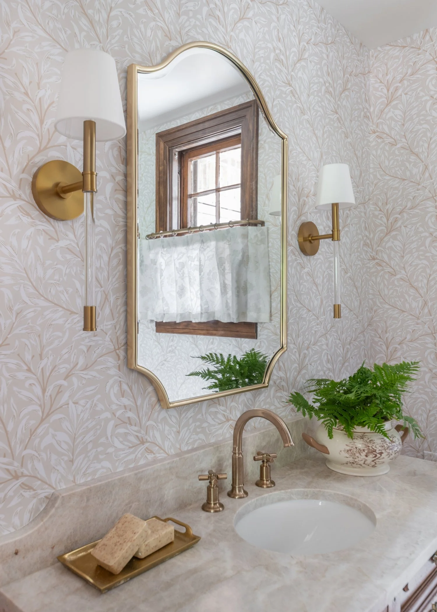 guest-bathroom-05.jpg