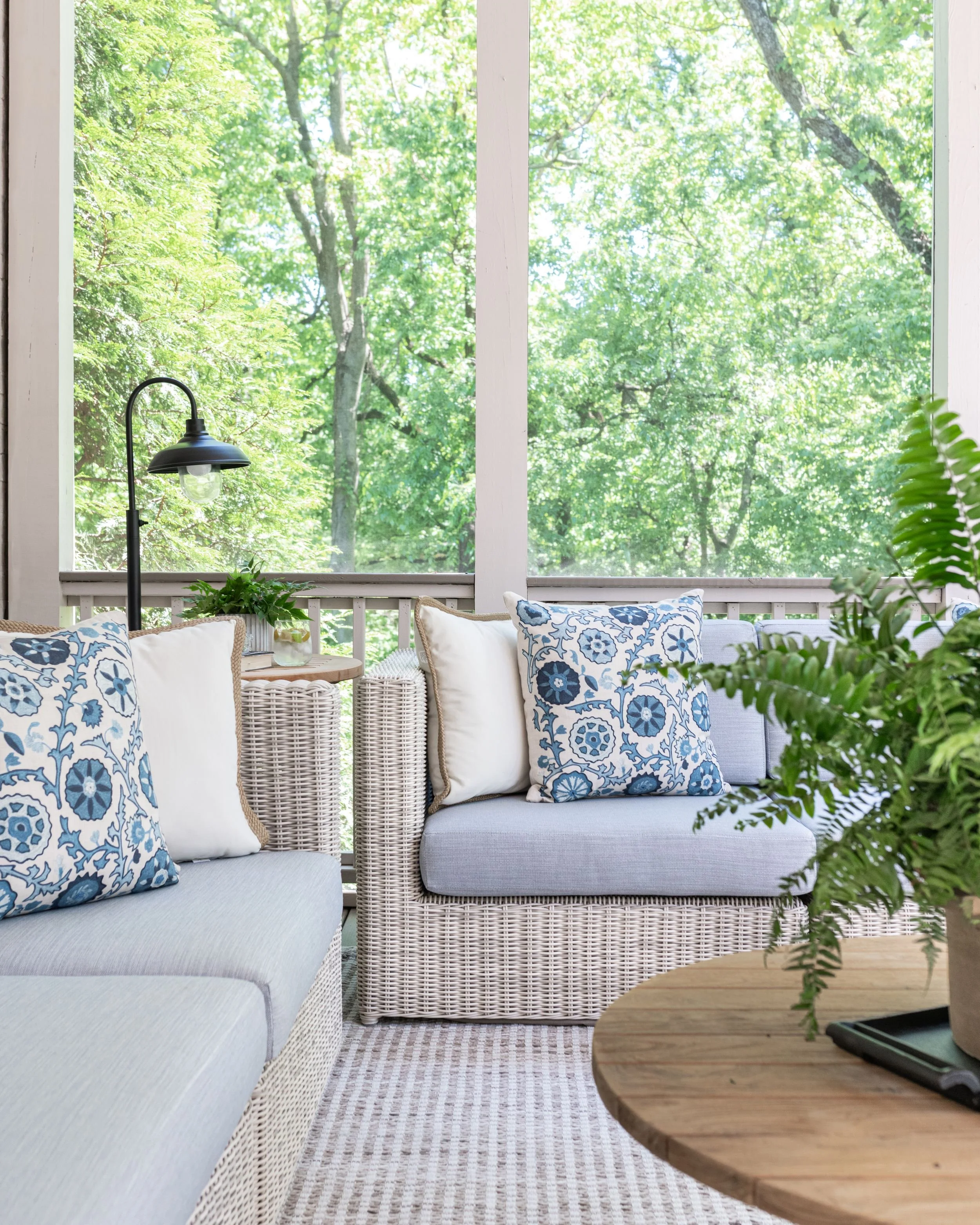 outdoor-living-porch-10.jpg