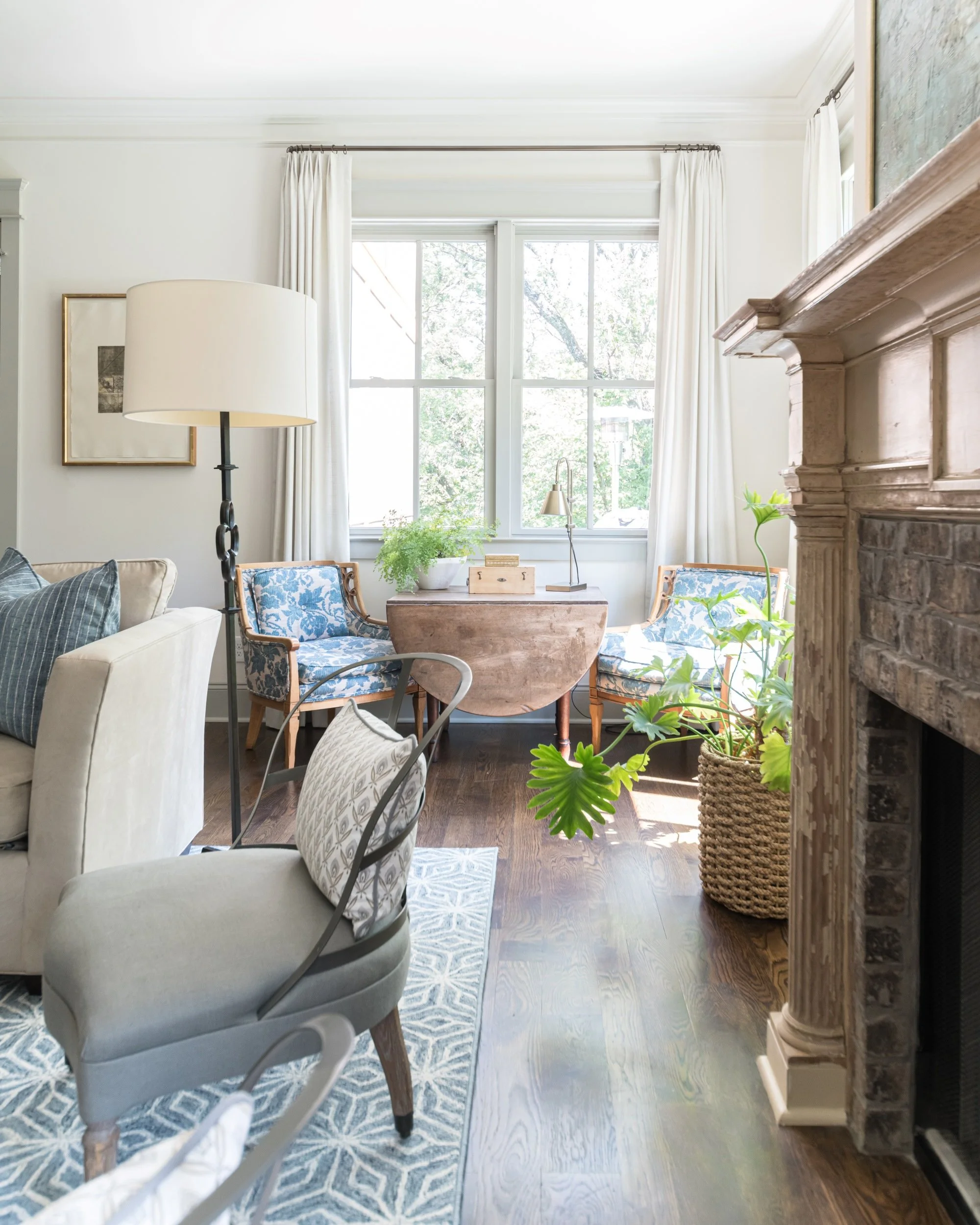 living-room-10.jpg