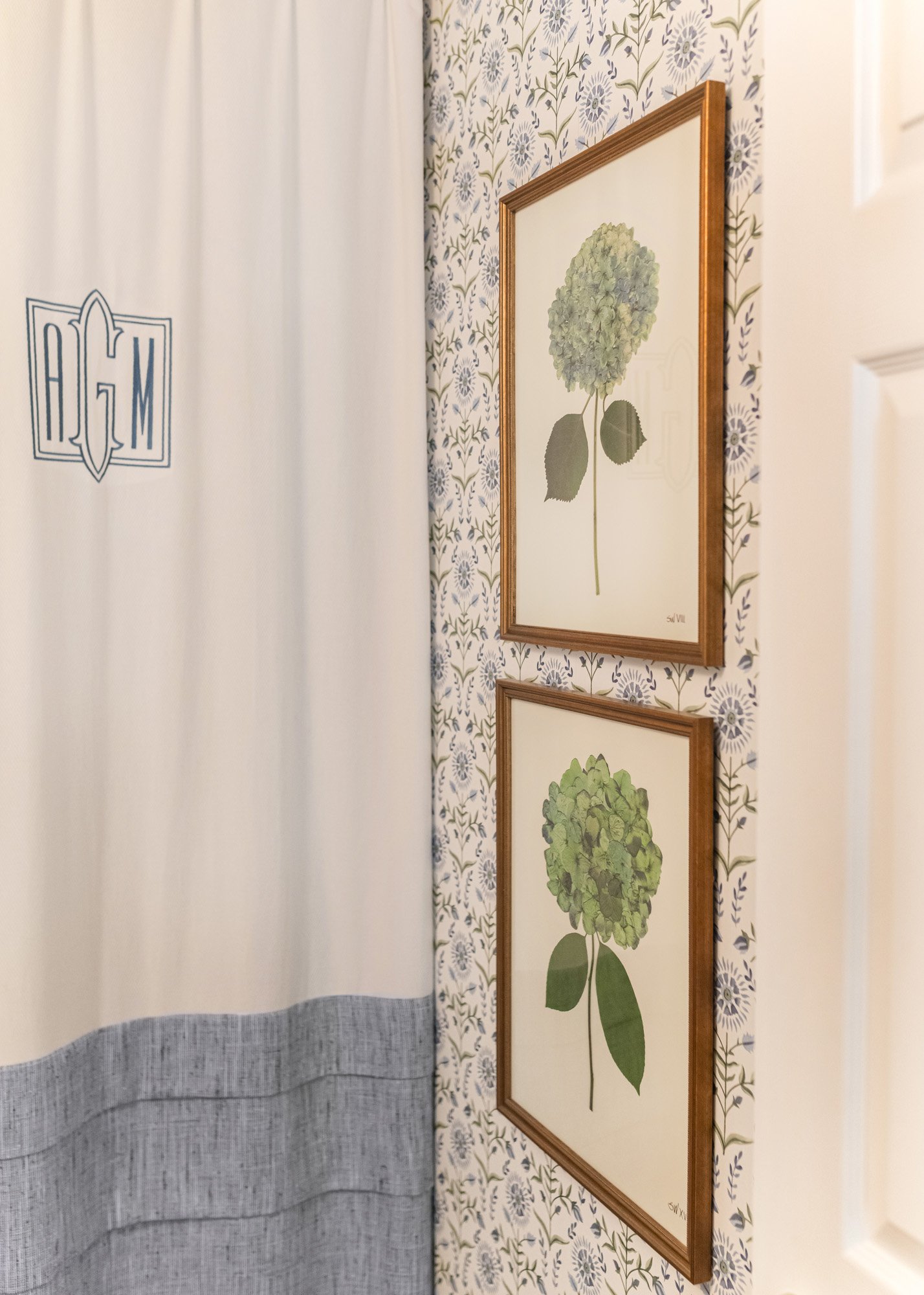 greypointe-blue-flower-bathroom-02.jpg