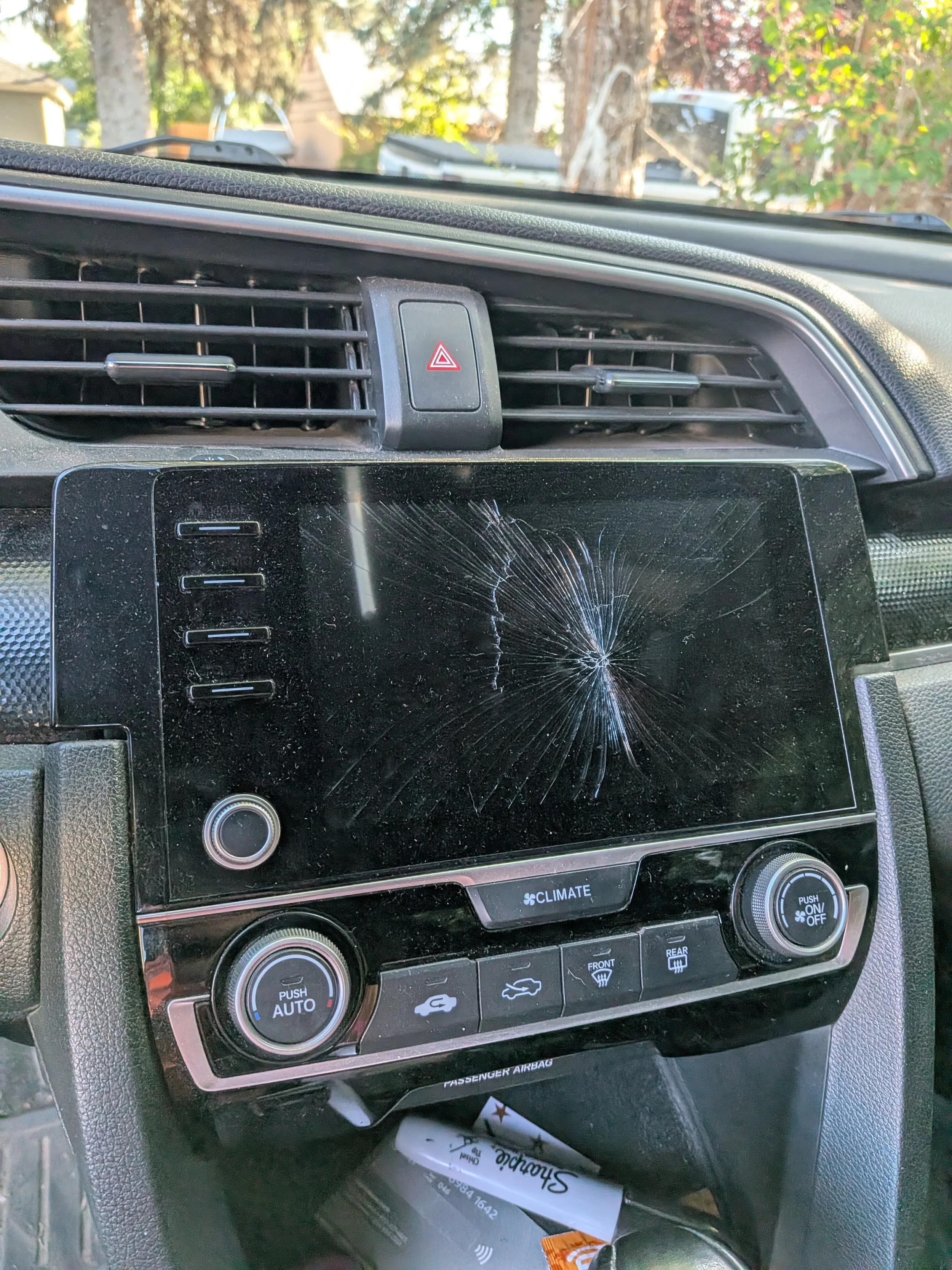 Saved $900+ by replacing just the glass/digitizer on this 2020 Honda!

#509autoglass #brokenglass #oops