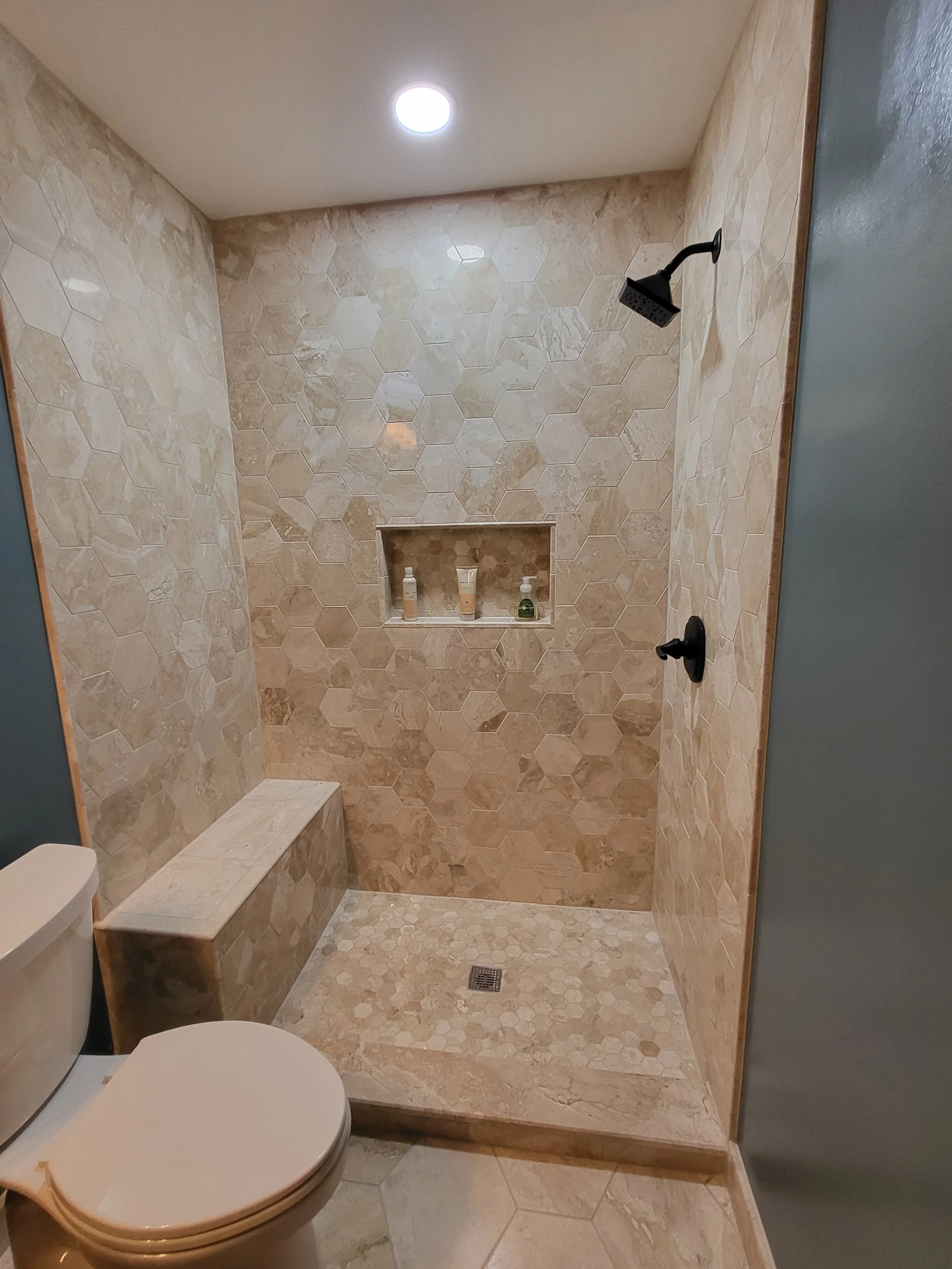 bathroom_20220720_141857.jpg