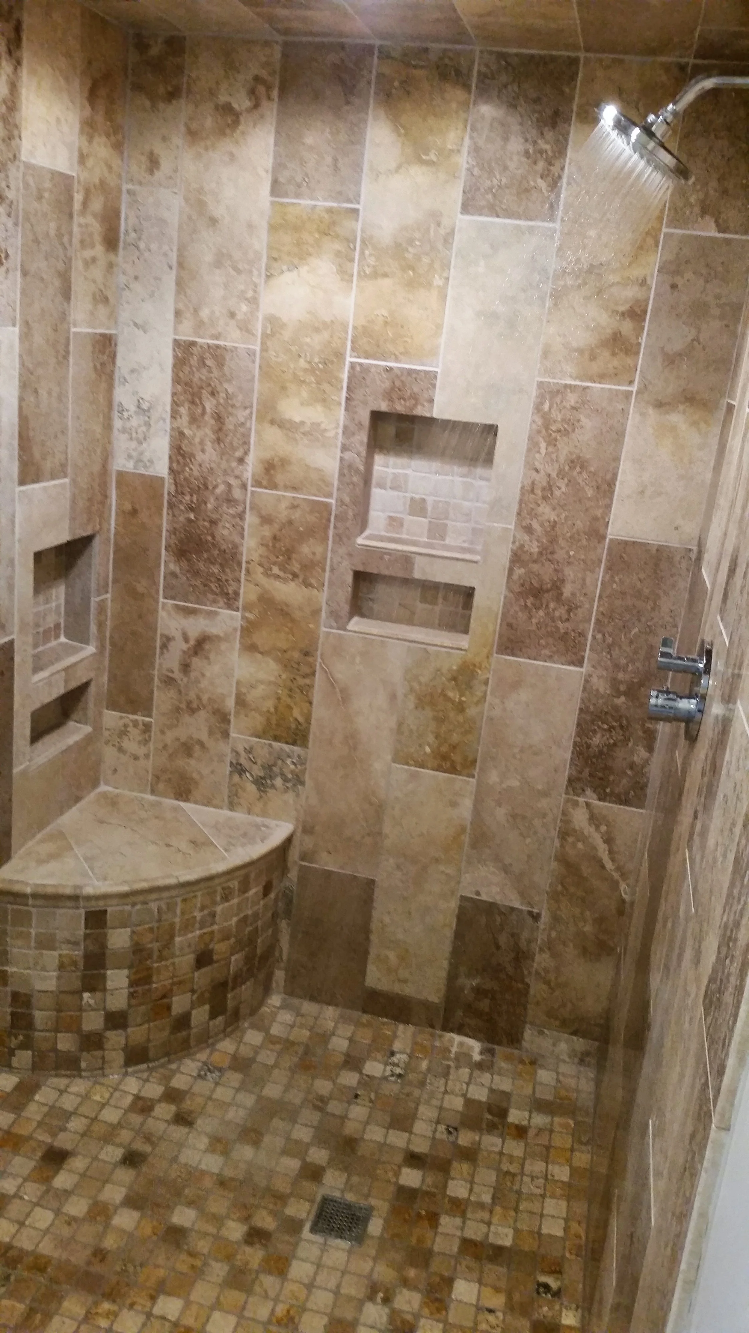 bathroom_20140709_134110.jpg