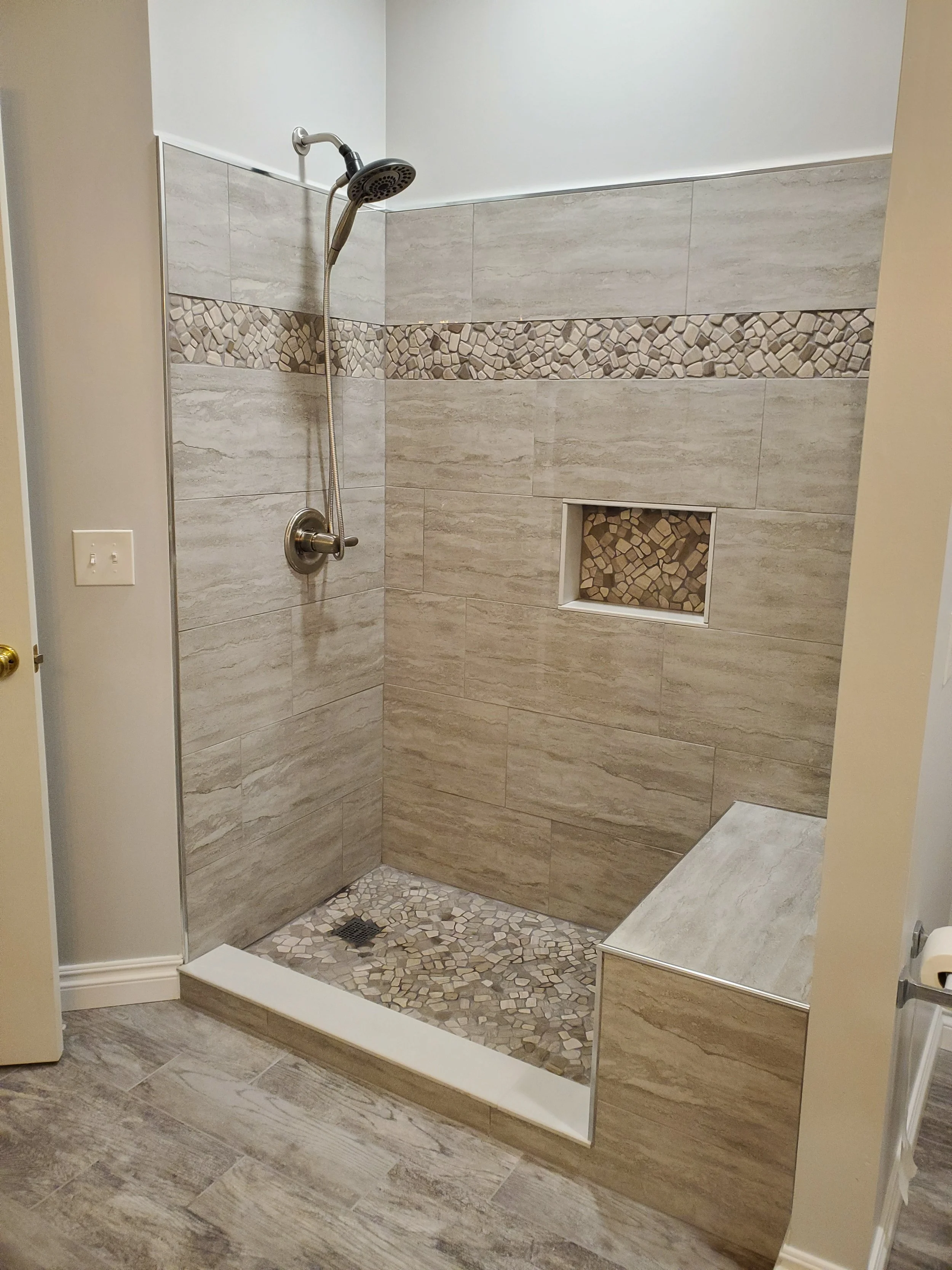 bathroom_20190416_150457.jpg