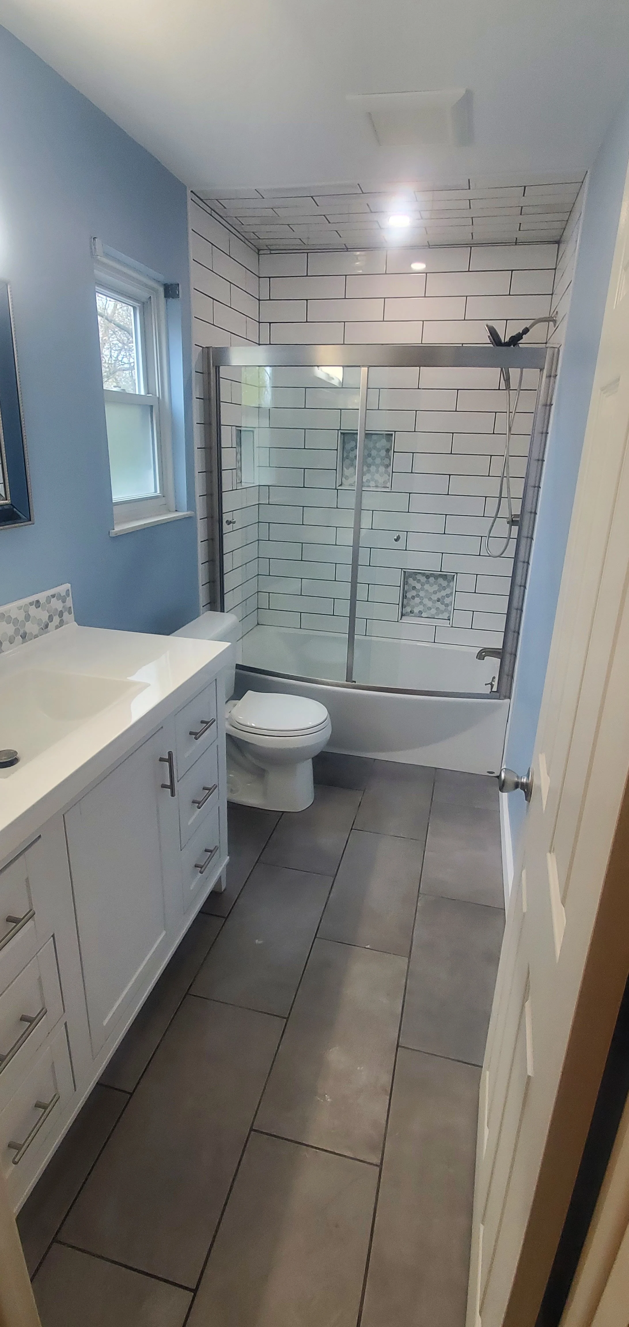 bathroom_20210420_105413.jpg