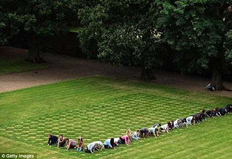 manicure Ham House.jpg