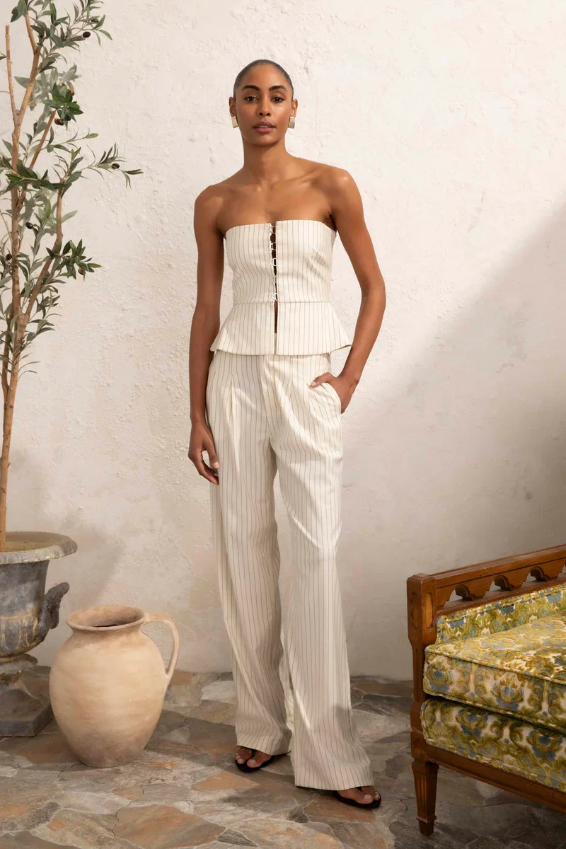 roari-ss26-lookbook-look-6.jpg.webp