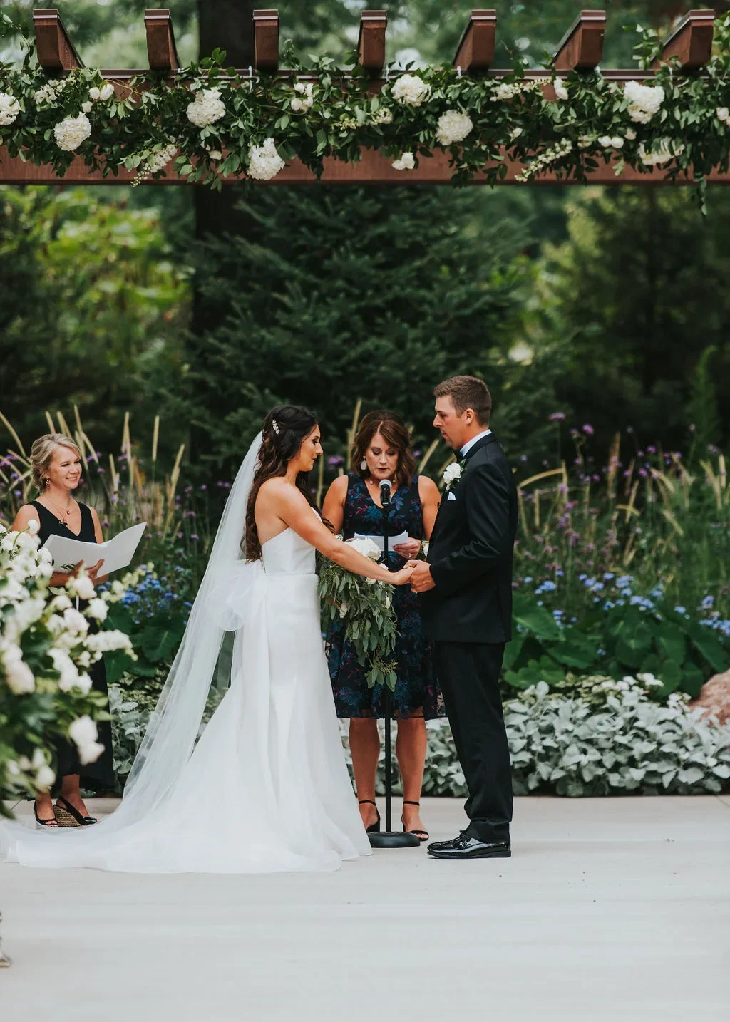 calli-sentry-wedding-2019-ceremony-039.webp