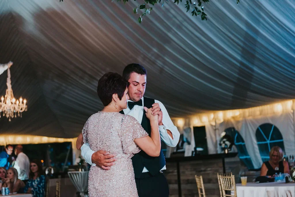 calli-sentry-wedding-2019-reception-013.webp