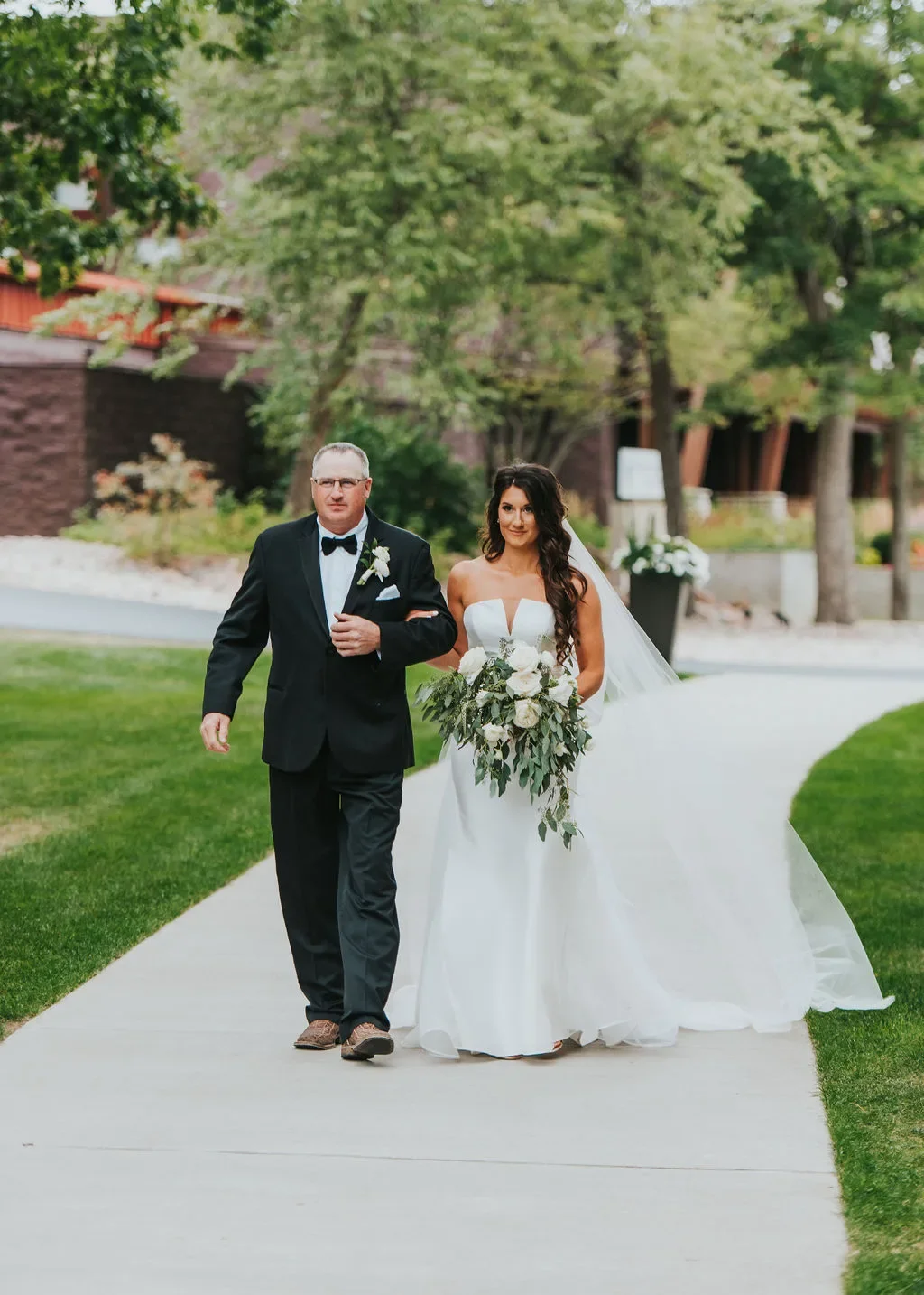 calli-sentry-wedding-2019-ceremony-033.webp