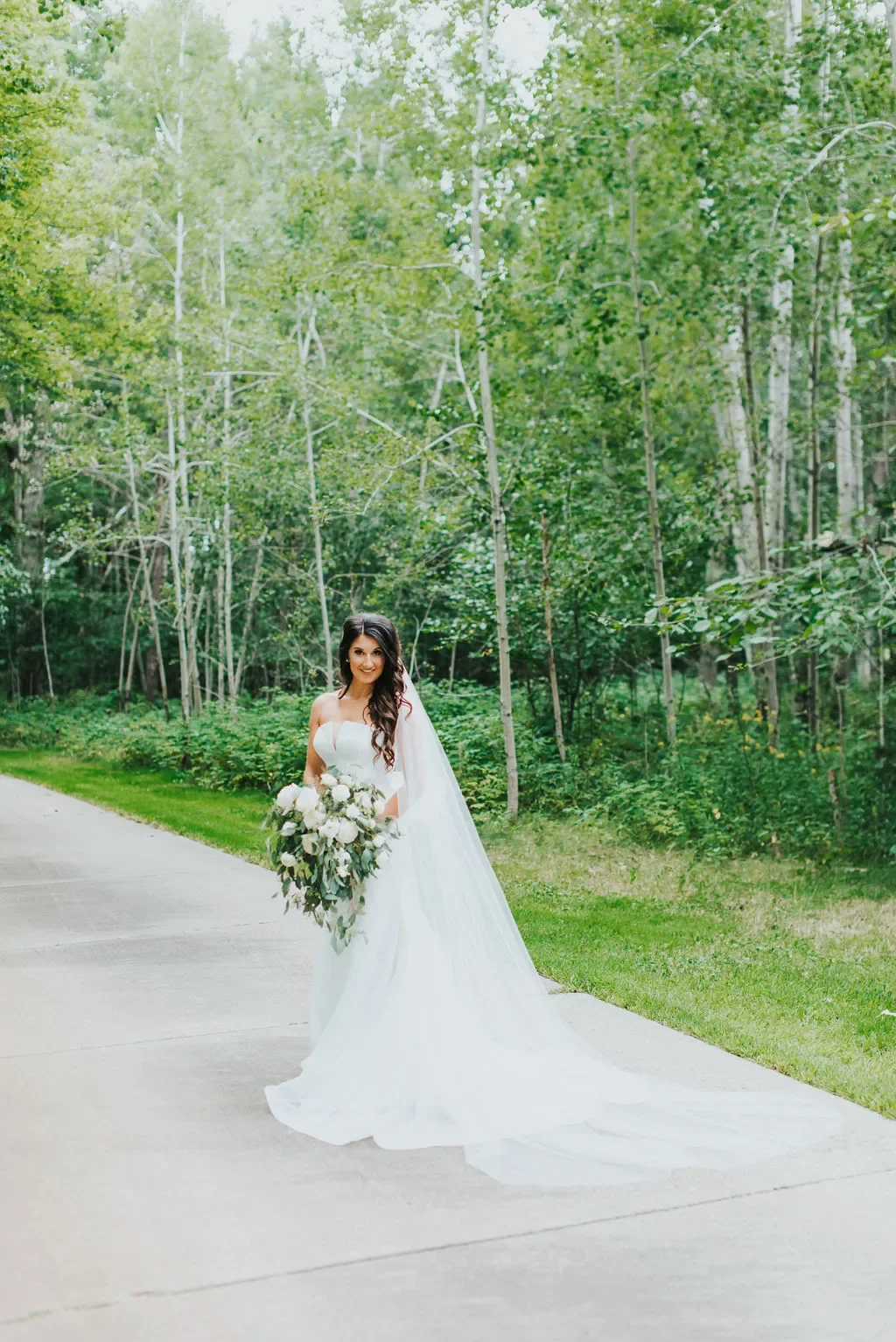 calli-sentry-wedding-2019-bride-and-groom-016.webp