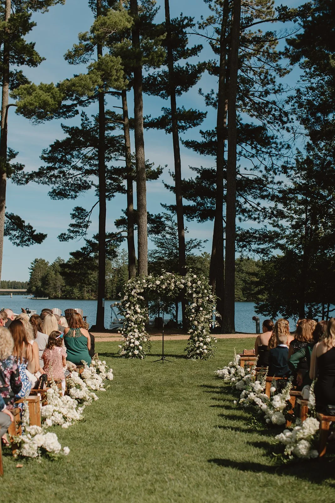 Sarah-Raquel-Beacons-Minocqua-Wedding-19.jpg