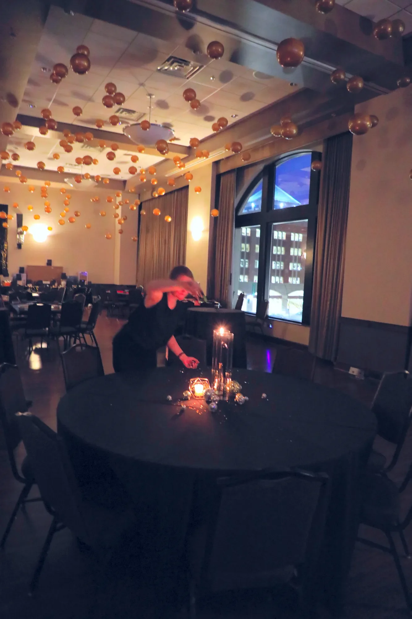aqua-new-years-gala-2025-venue-setup-room-detail-evening.webp