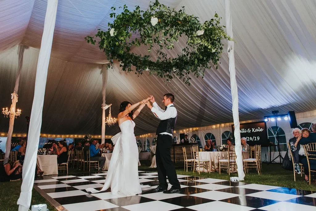 calli-sentry-wedding-2019-reception-012.webp