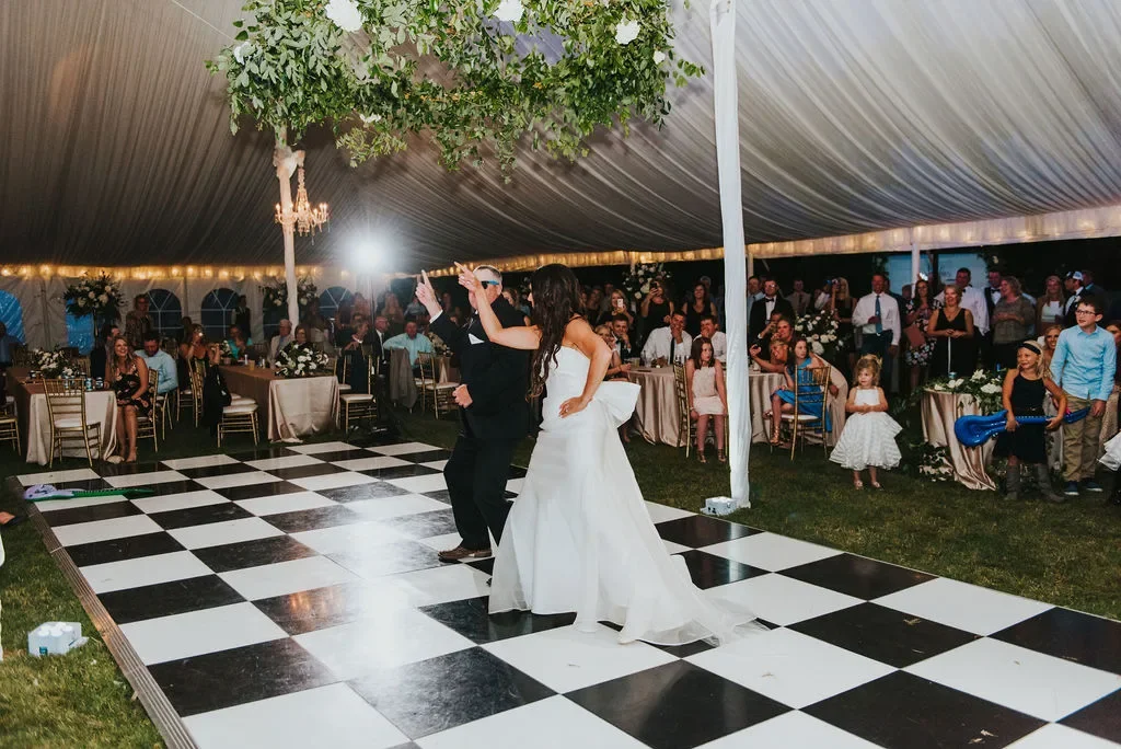 calli-sentry-wedding-2019-reception-035.webp
