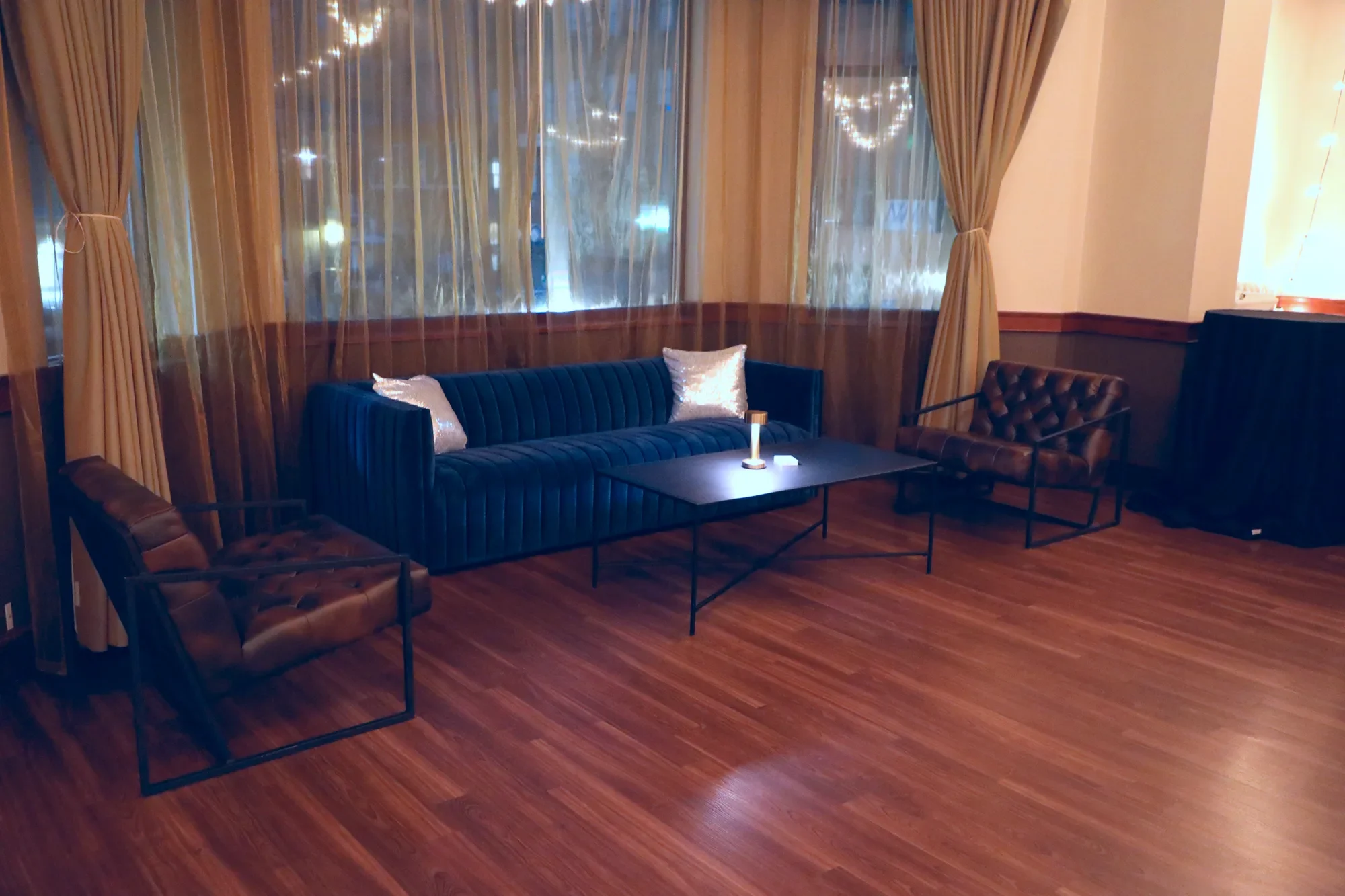 aqua-new-years-gala-2025-venue-setup-dance-floor-empty.webp