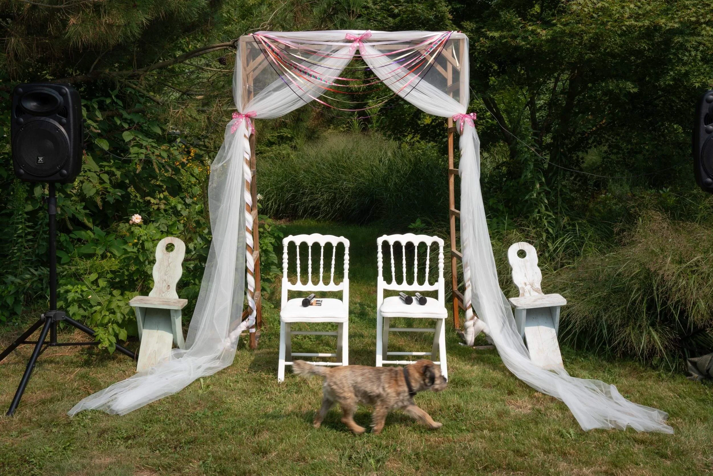 lisa-meijer-wedding-photography-la-cheraille-rambouillet-paris-country-wedding-mariage-champetre-diy-set-up-25.jpg