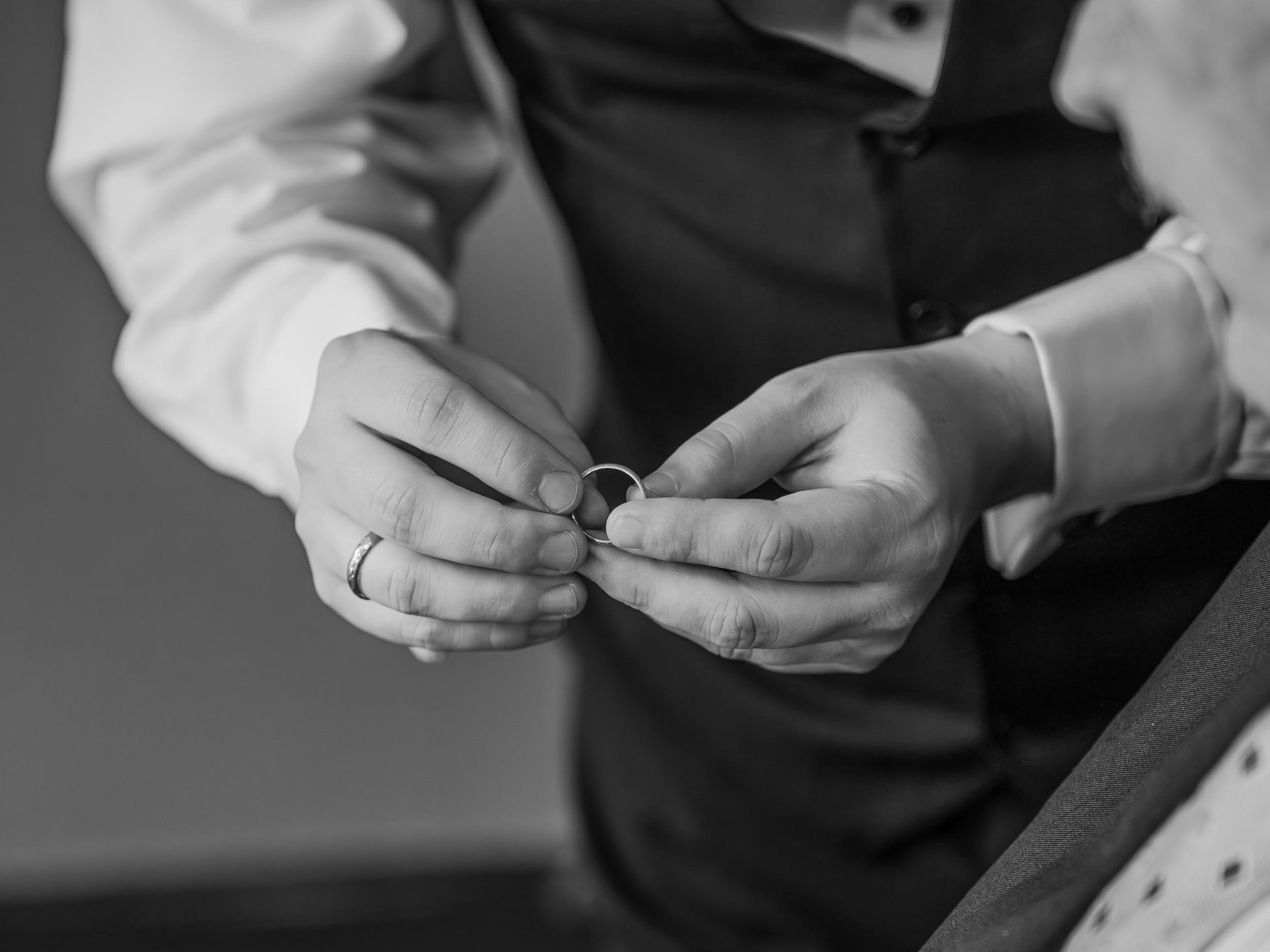 lisa-meijer-wedding-photography-kasteel-maurick-vught-noord-brabant-intimate-bi-cultural-bruiloft149.jpg