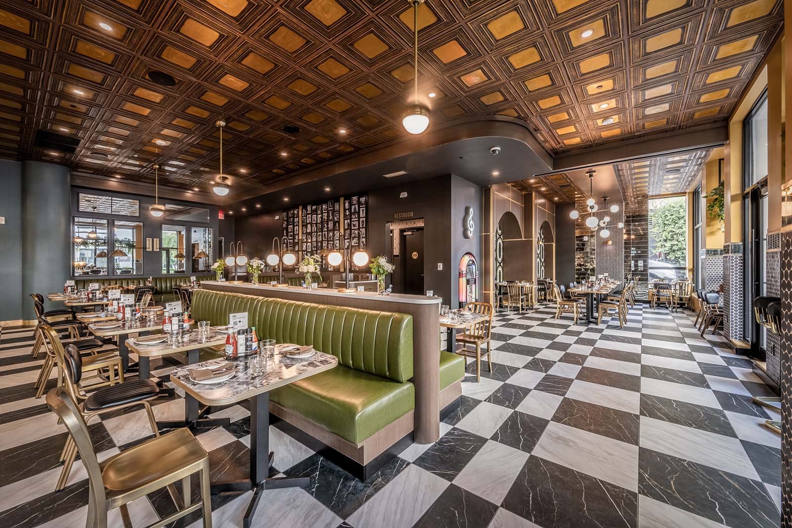 diner+classic diner+booth seating.jpg