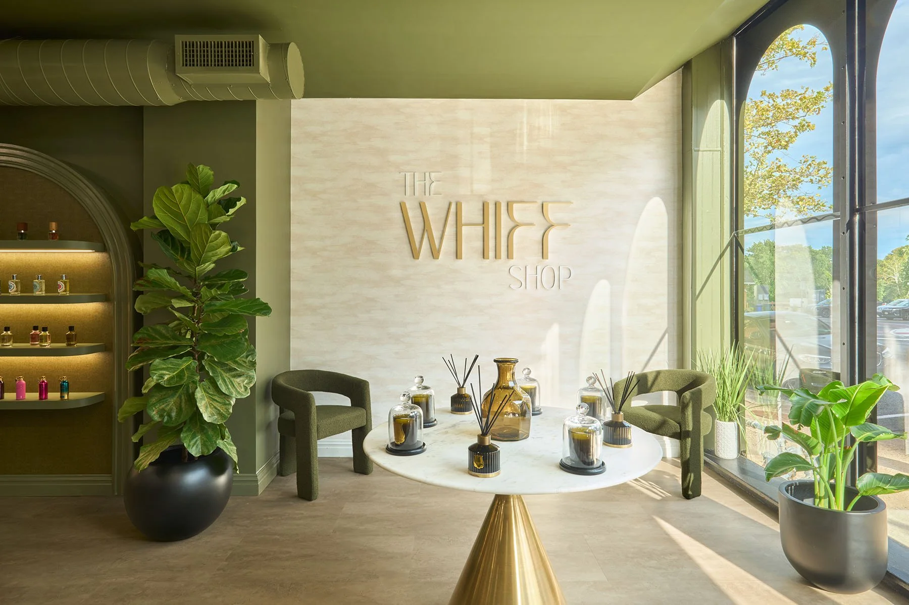 green walls+purfume+natural+green+store.jpg