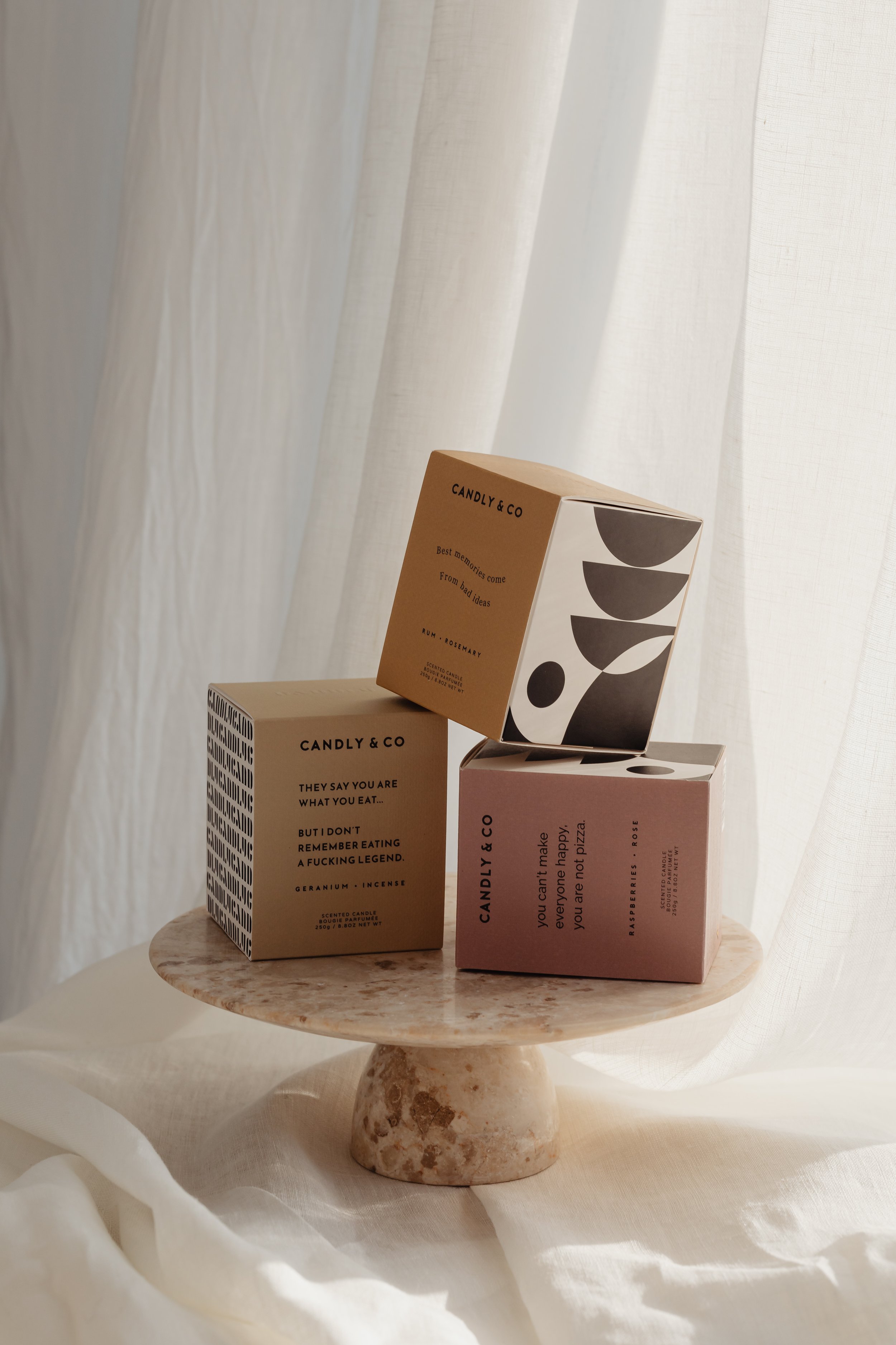 kaboompics_product-photography-candles-and-diffuser-fragrances-branding-packaging-29051.jpg