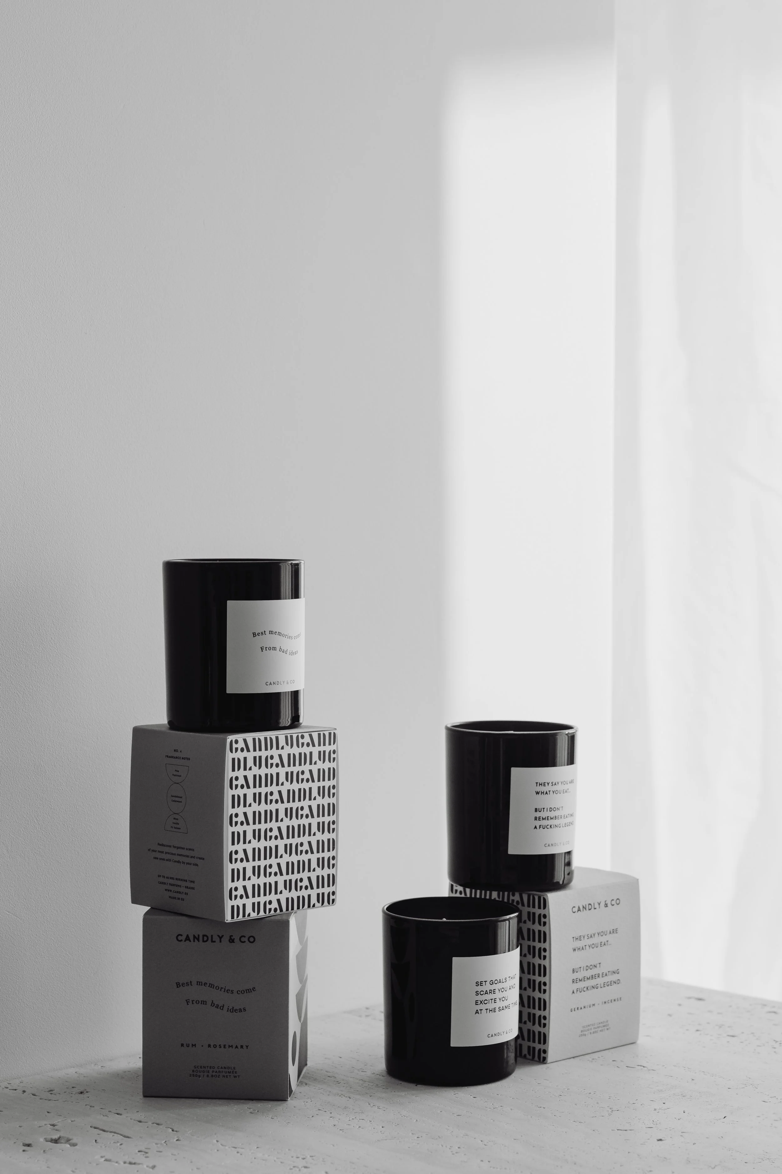 kaboompics_product-photography-candles-and-diffuser-fragrances-branding-packaging-29001.jpg