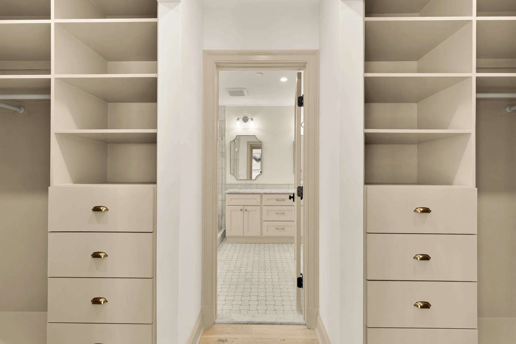 4721 45th St NW-0057.jpg
