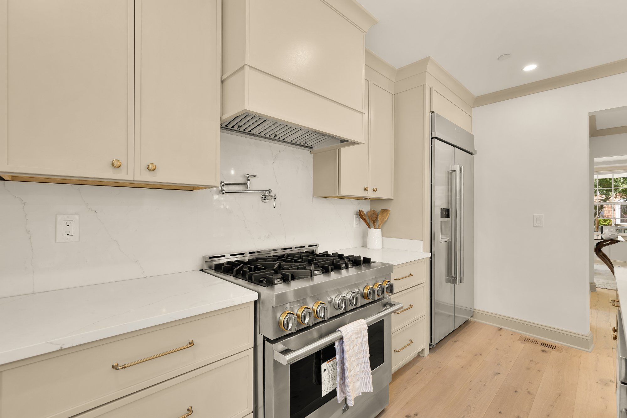 4721 45th St NW-0029.jpg