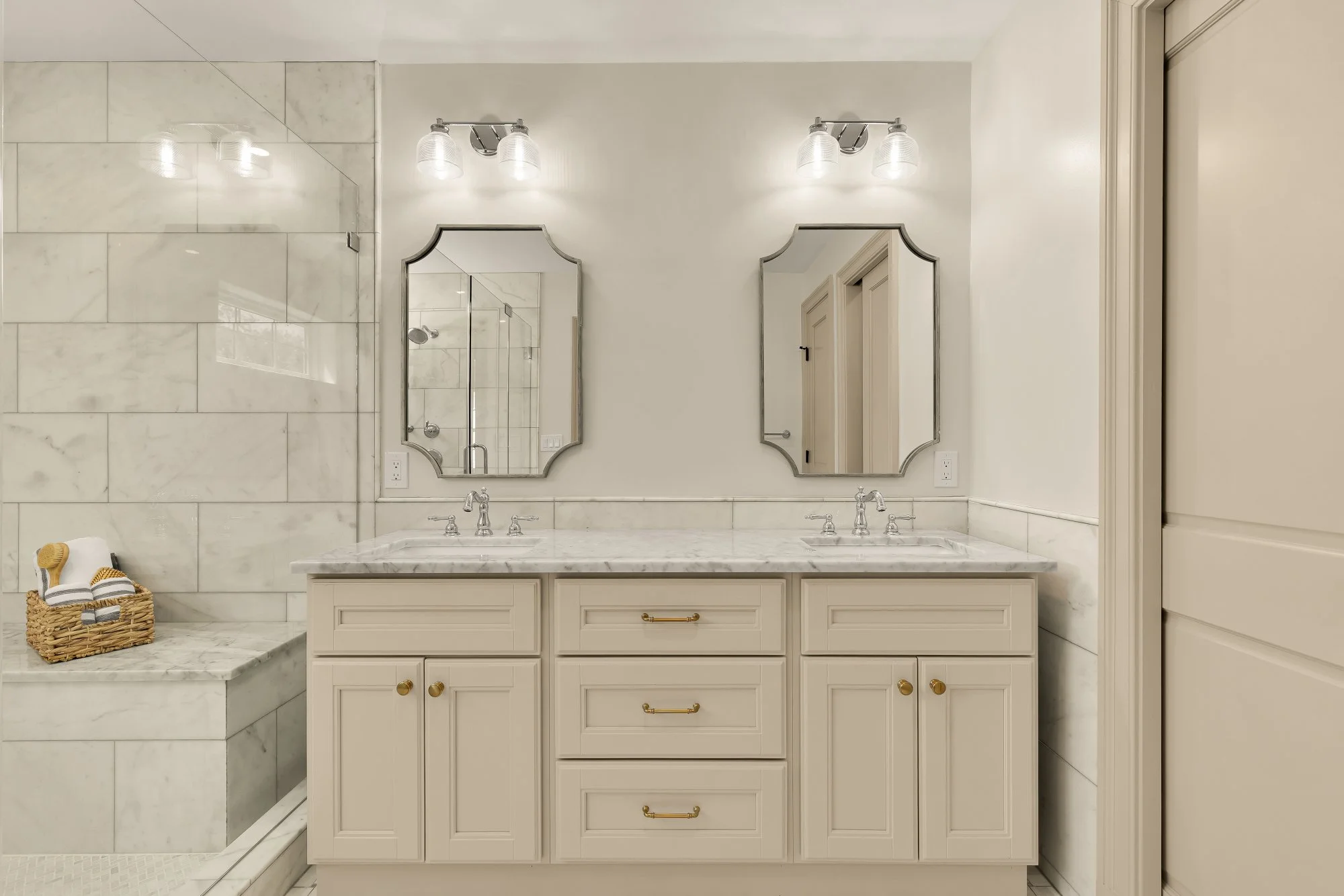 4721 45th St NW-0060.jpg