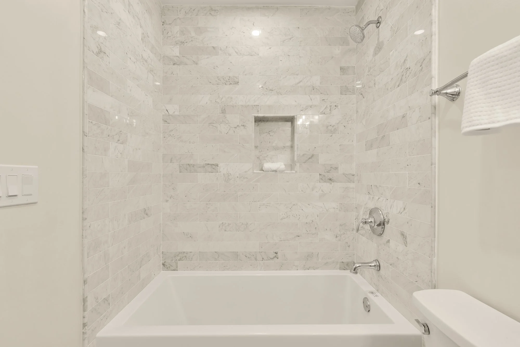 4721 45th St NW-0039.jpg