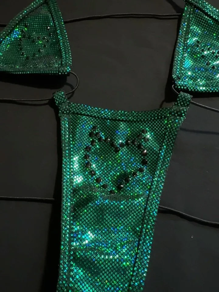 Green outfits for stacking green this weekend 🍀 grab a new lucky outfit dm if you&rsquo;d like to arrange a shopping appointment at @_labellalunaboutique before Sunday&rsquo;s swap 🛍️ #tucsondancers #skrippa #dancewear #microkini #stpattys