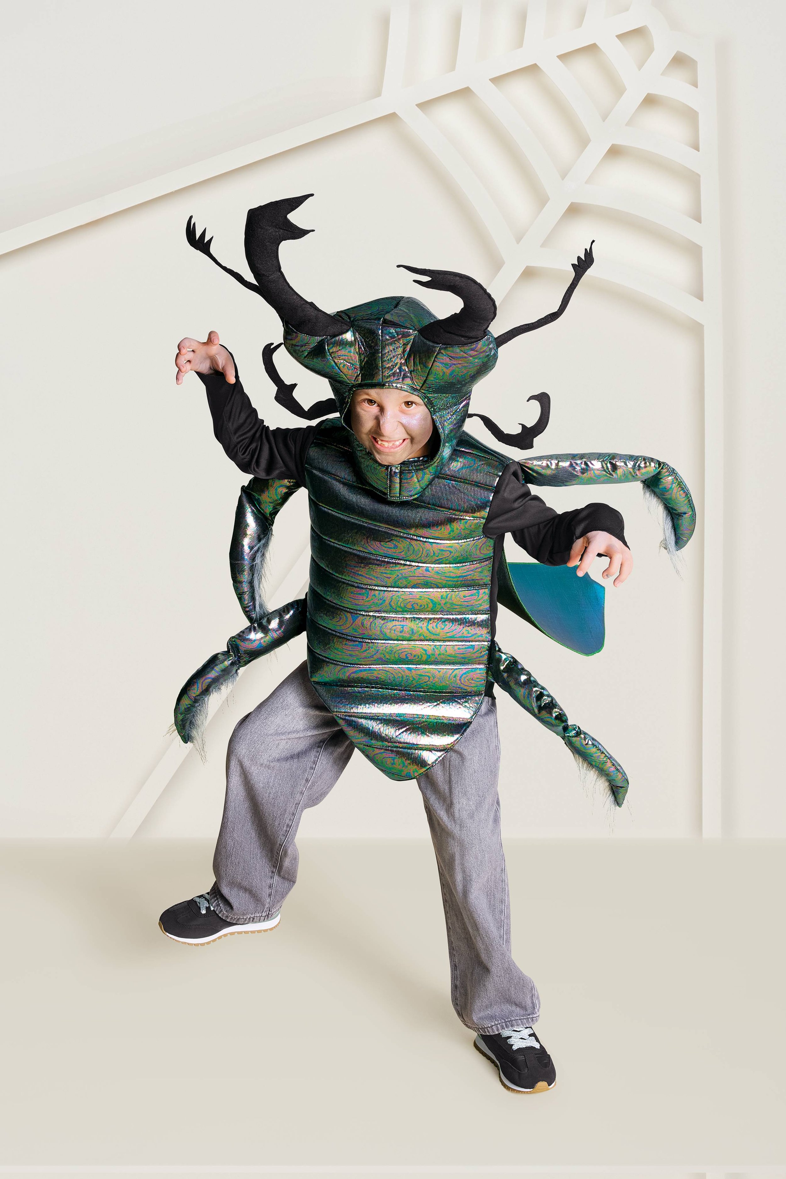 C-002662-01-154_KidsBeetleHalloweenCostumeM_240-11-1306.jpeg