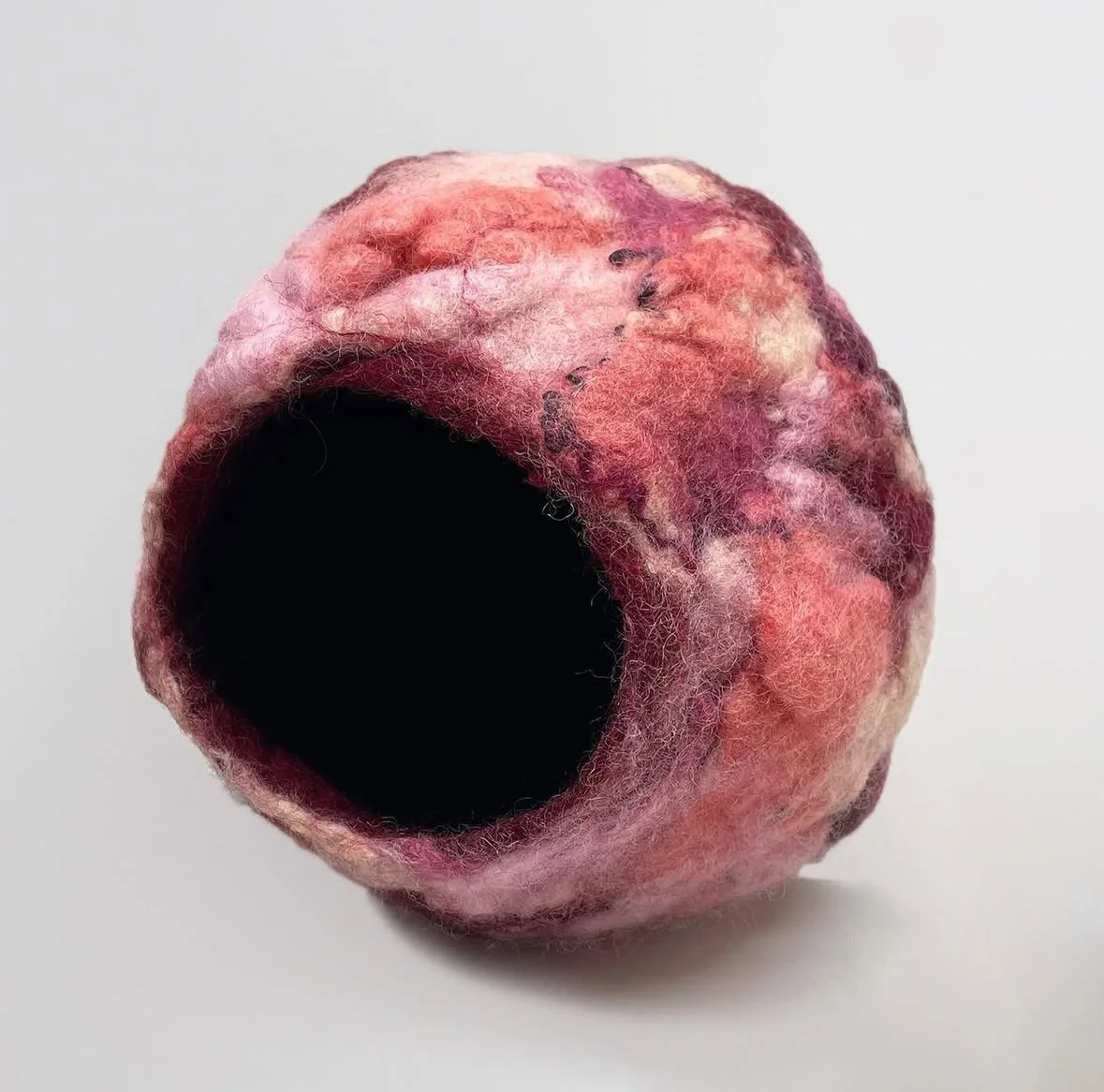 felted object 01, 2024