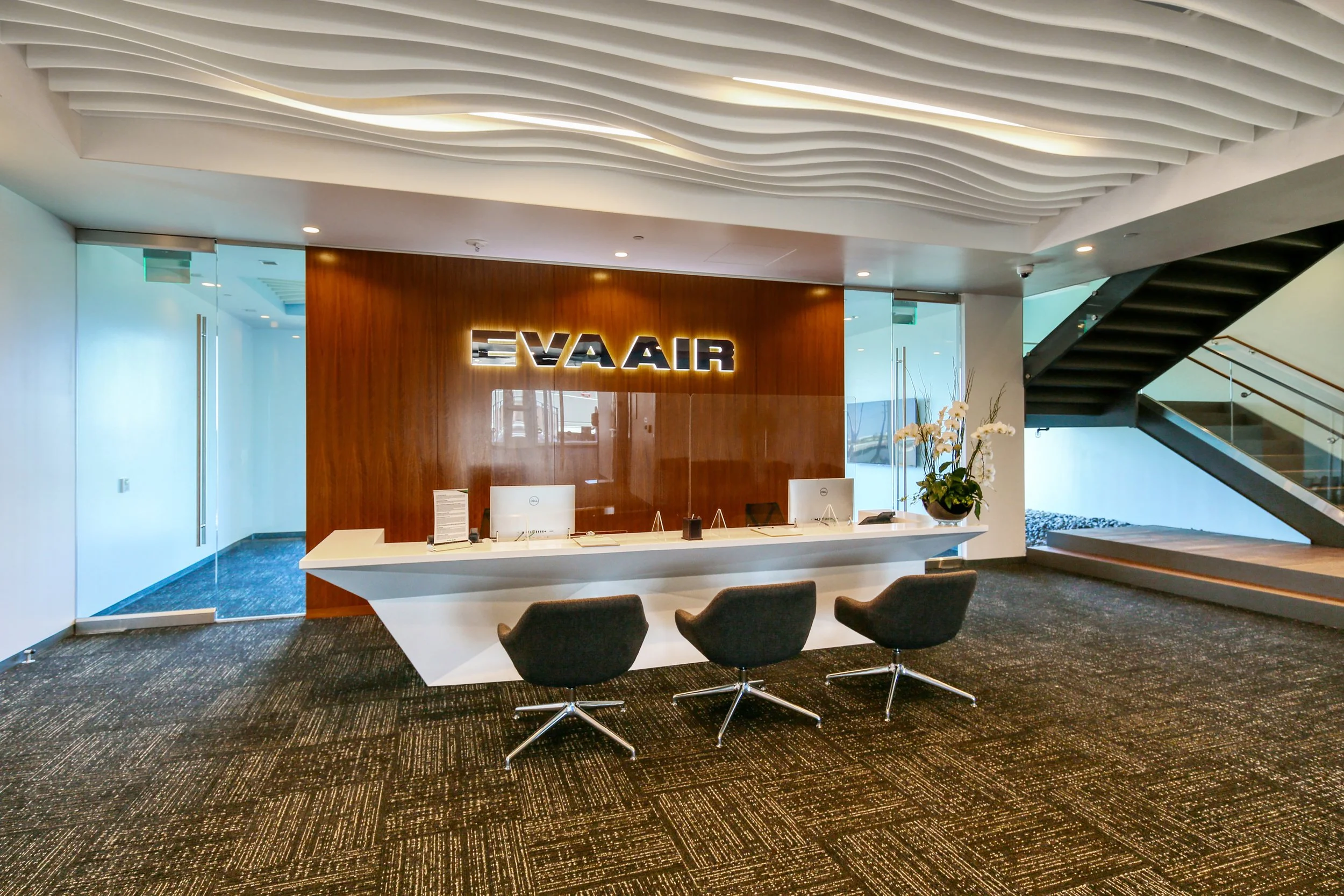 EvAr-4117 e EvaAir Lbby.jpg
