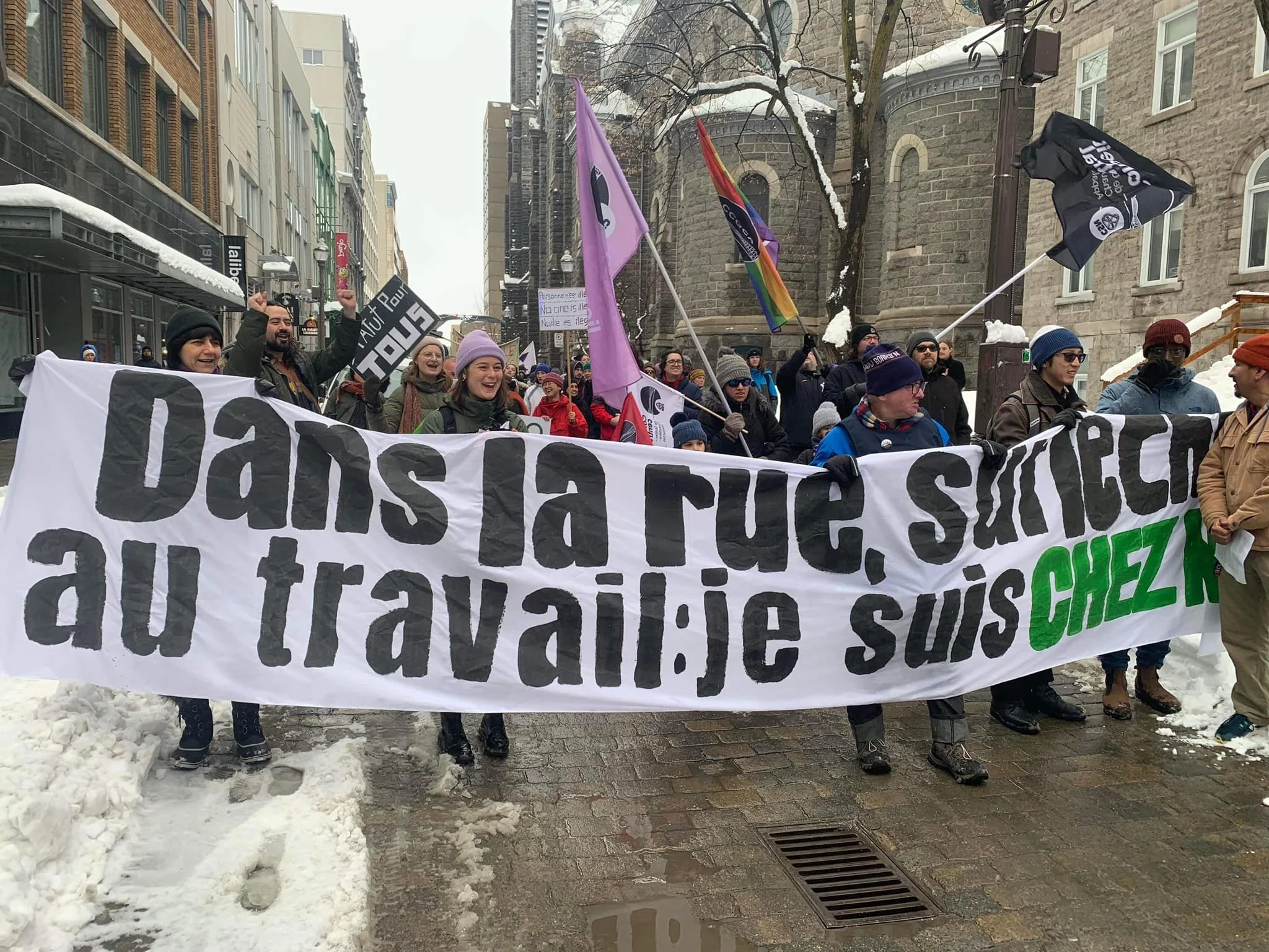 Dans la rue, sur le chemin, au travail: le Québec c’est chez nous