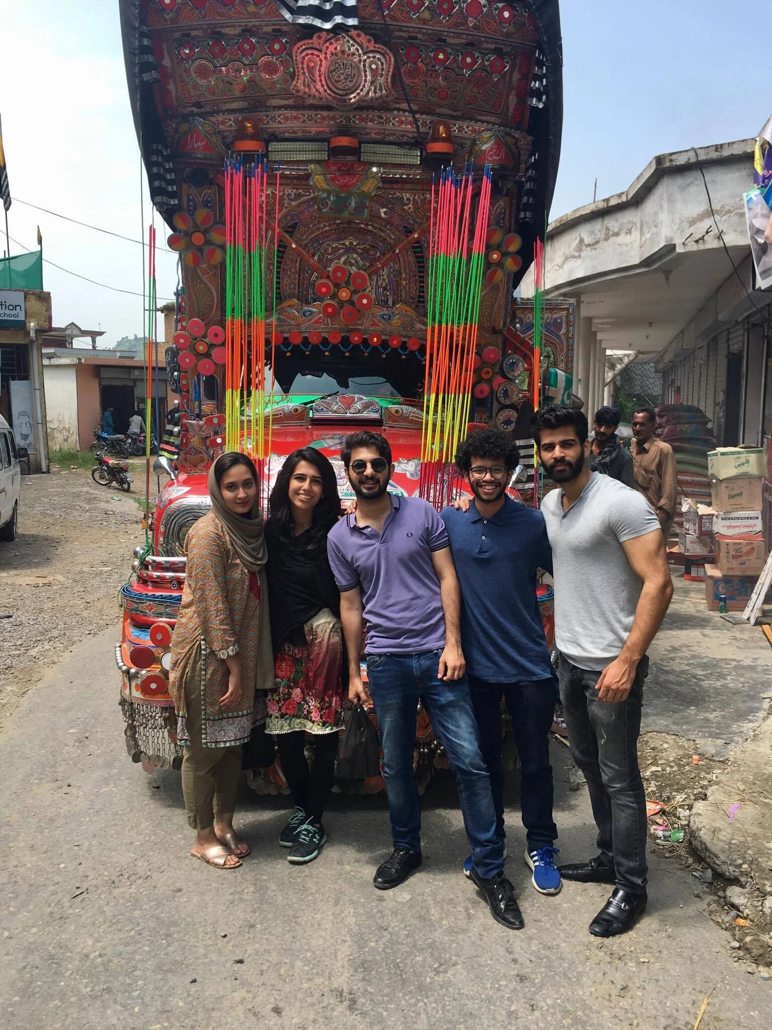 APF Fellows from the 2017 cohort enjoy a site seeing excursion in Pakistan.