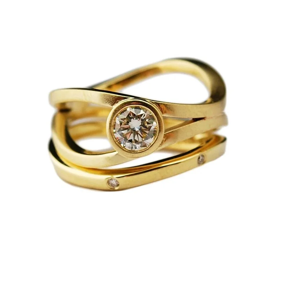 Wave ring stack