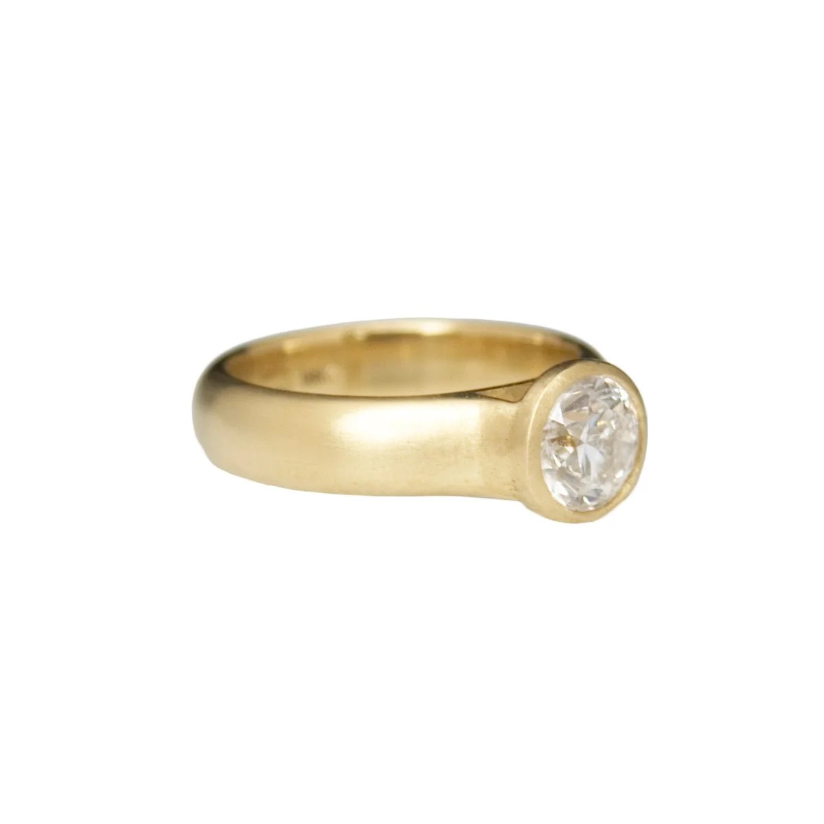 Bespoke heirloom diamond band