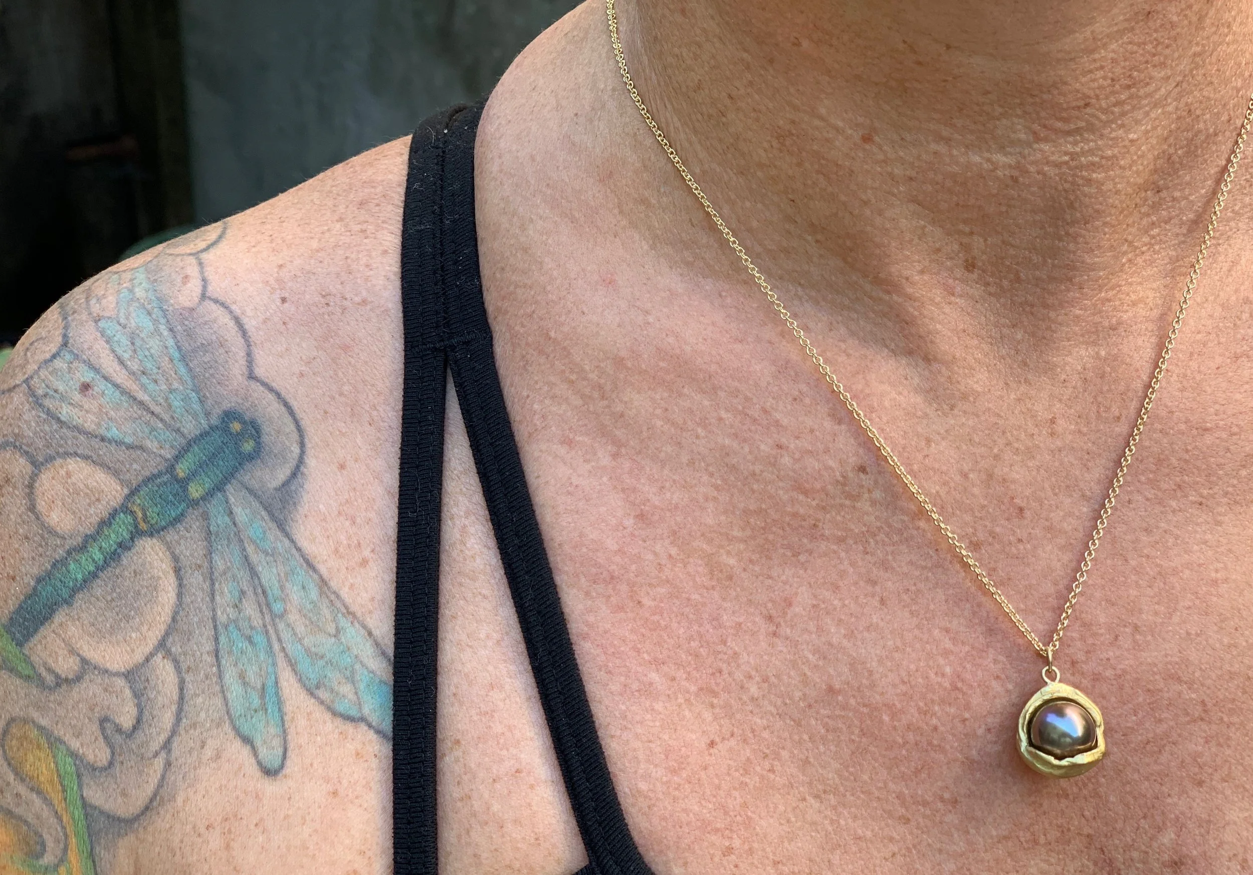 Tahitian pearl water droplet pendant