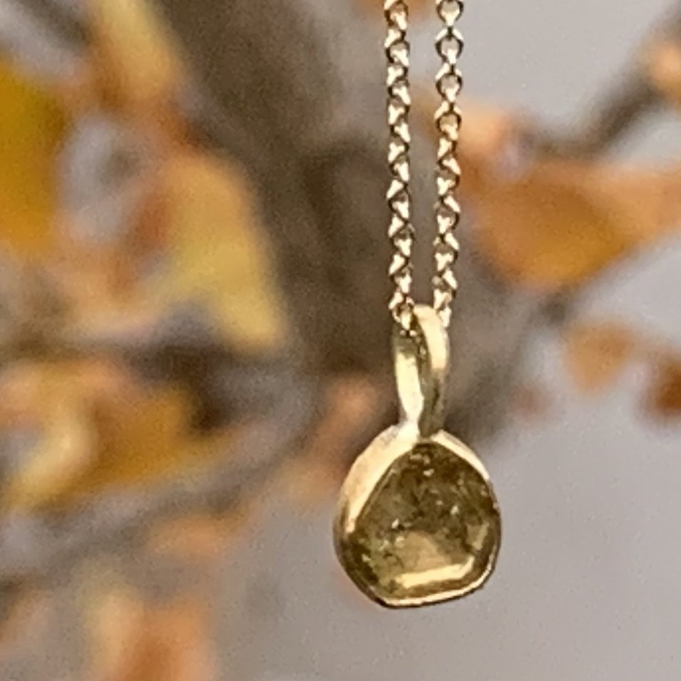 Diamond slab pendant