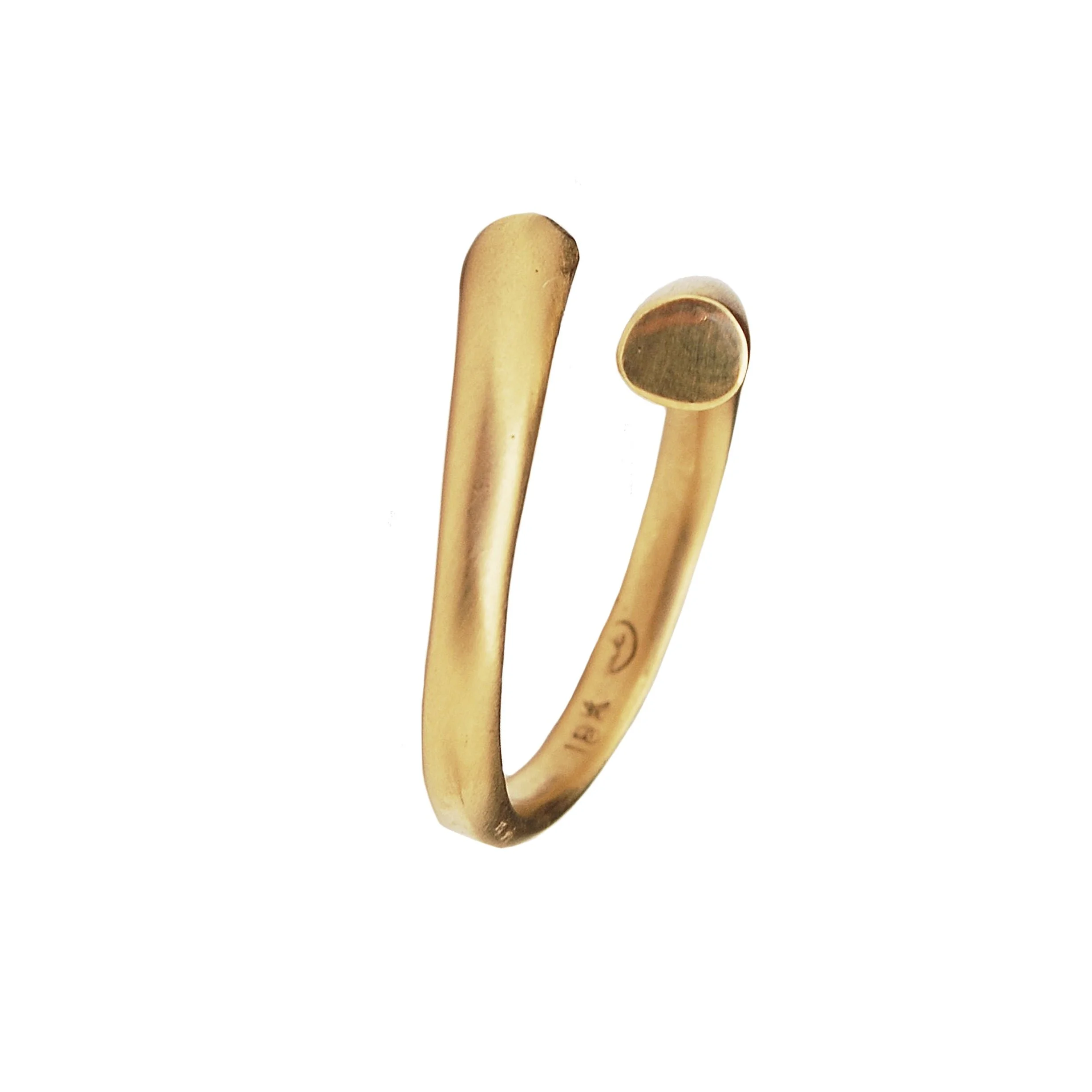 size 6.5 adjustable tapered smooth rounded 18k yellow gold ring with a split with a 2.2mm diamond
