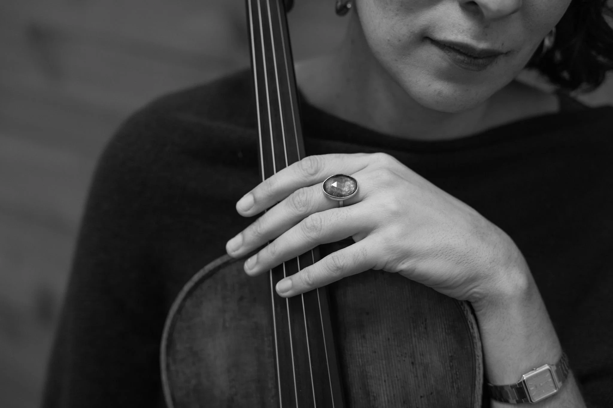 Meena with viola and ring 