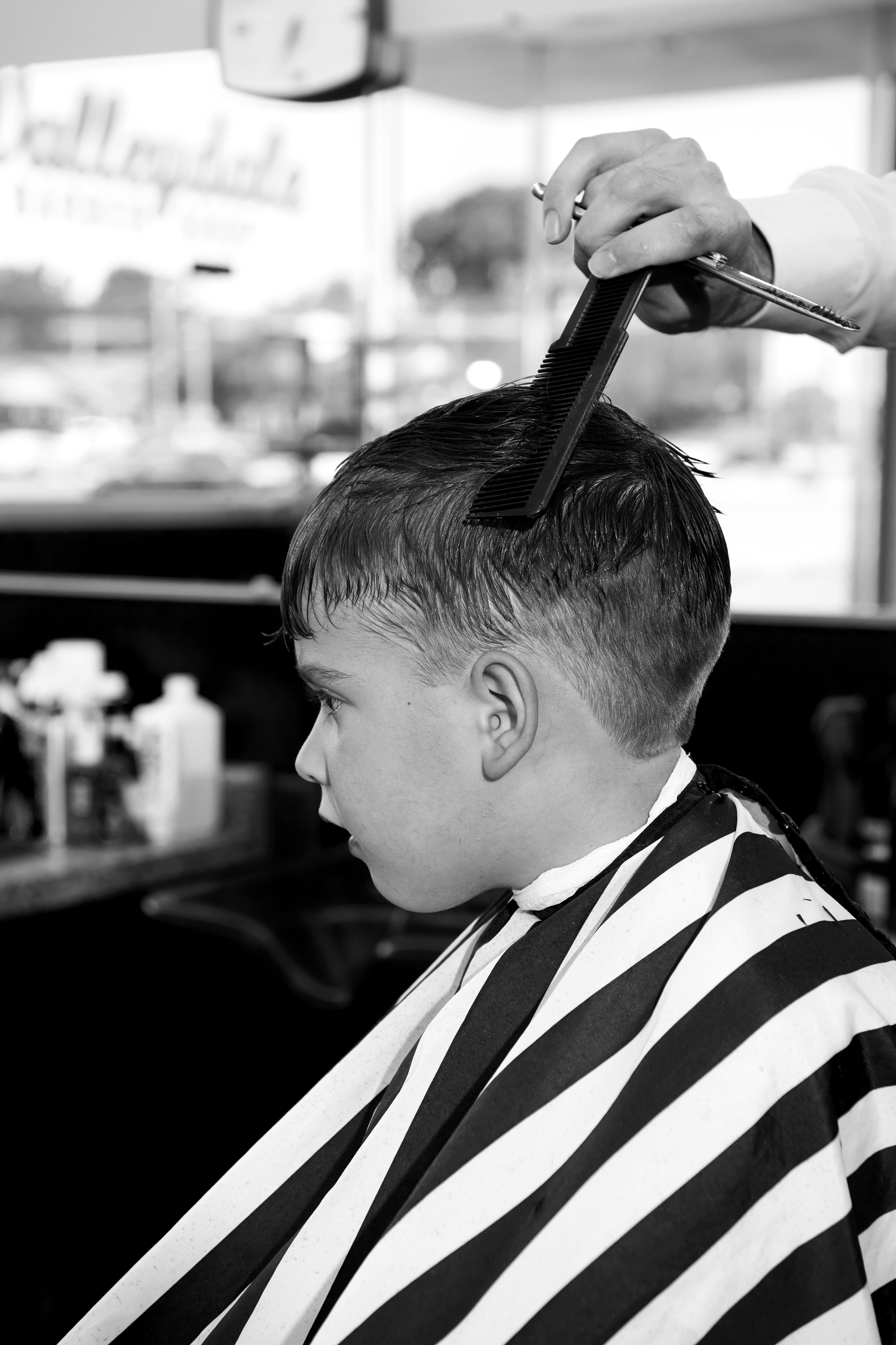 Valleydale Barbershop Combing Hair