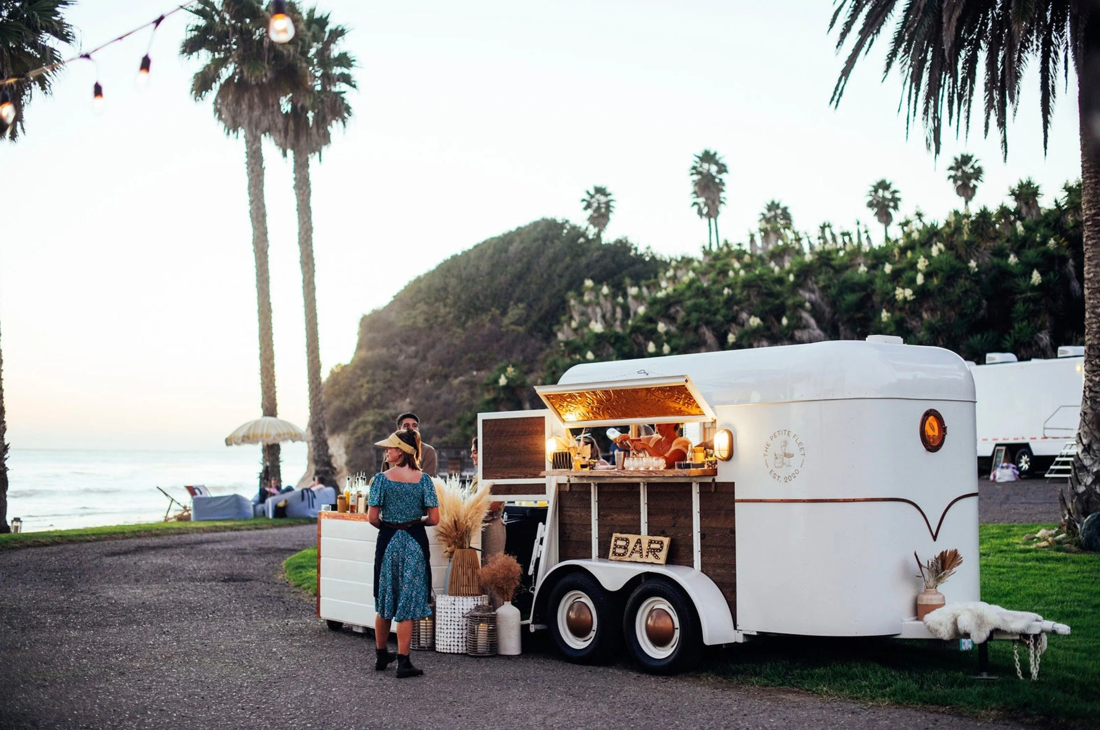 Vintage mobile bar trailer at luxury outdoor event, California — Grove Projects